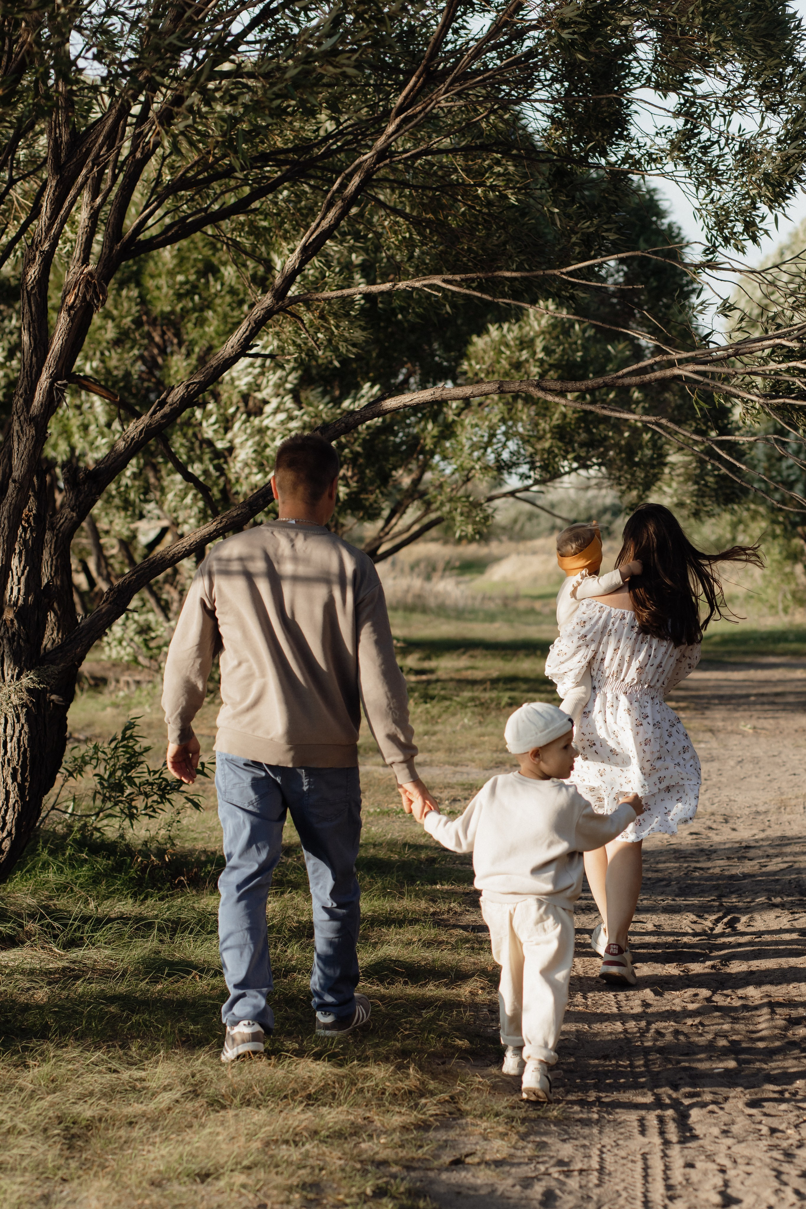 На берегу. Семейный и свадебный фотограф в Челябинске Мария Леонтьева
