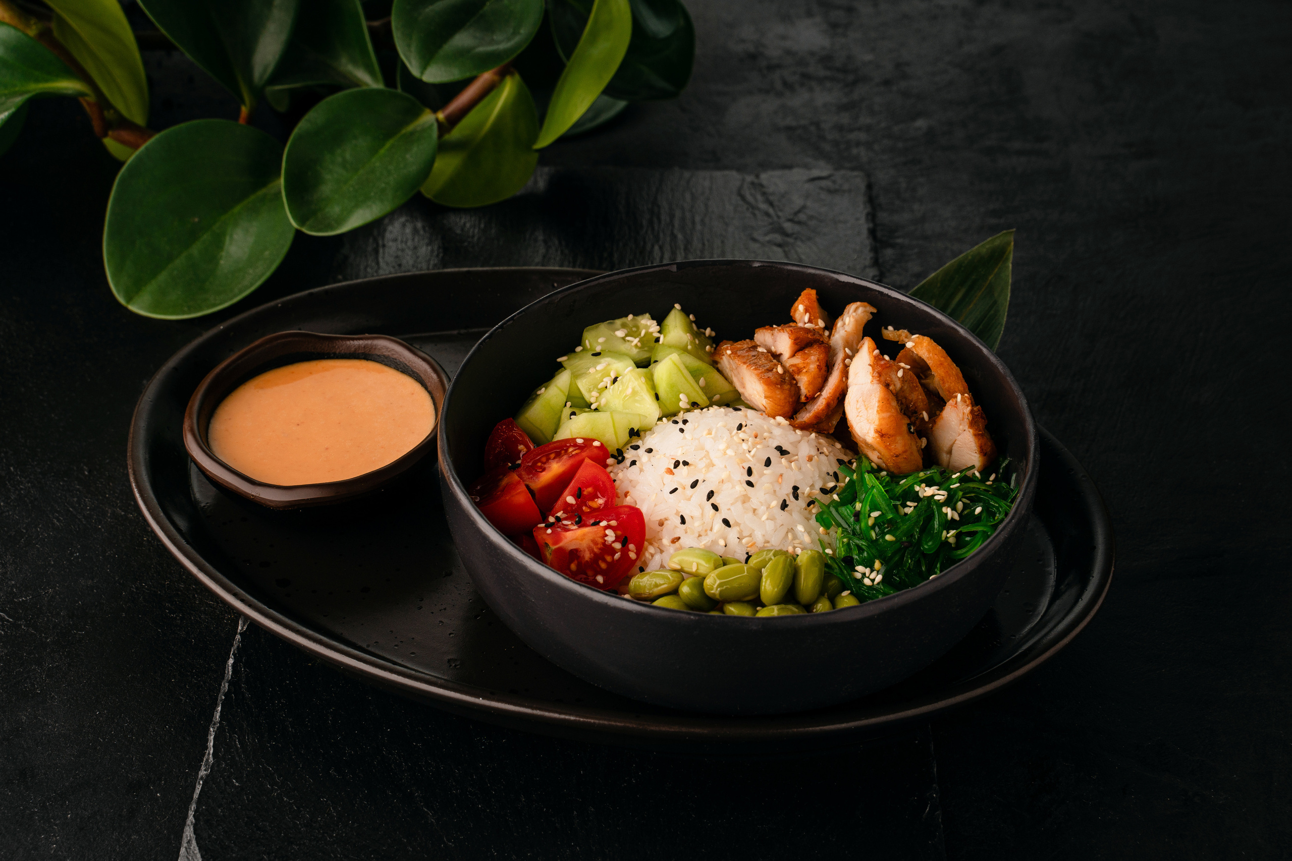 Доставка пан-азиатской и европейской кухни Га-Чё