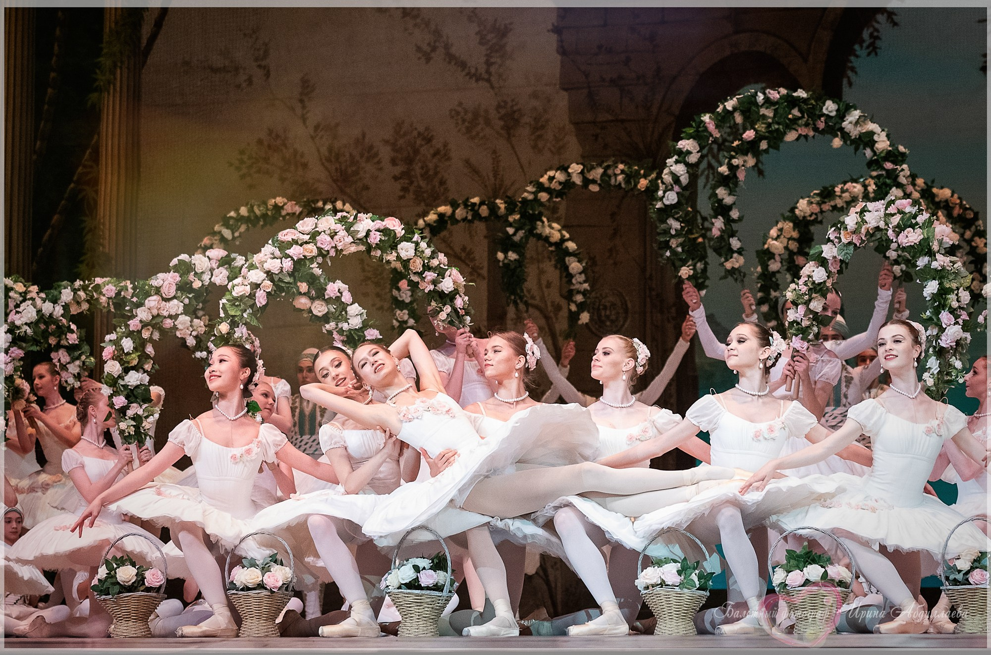 К 285-летию основанию Академии русского балета им. А.Я.Вагановой