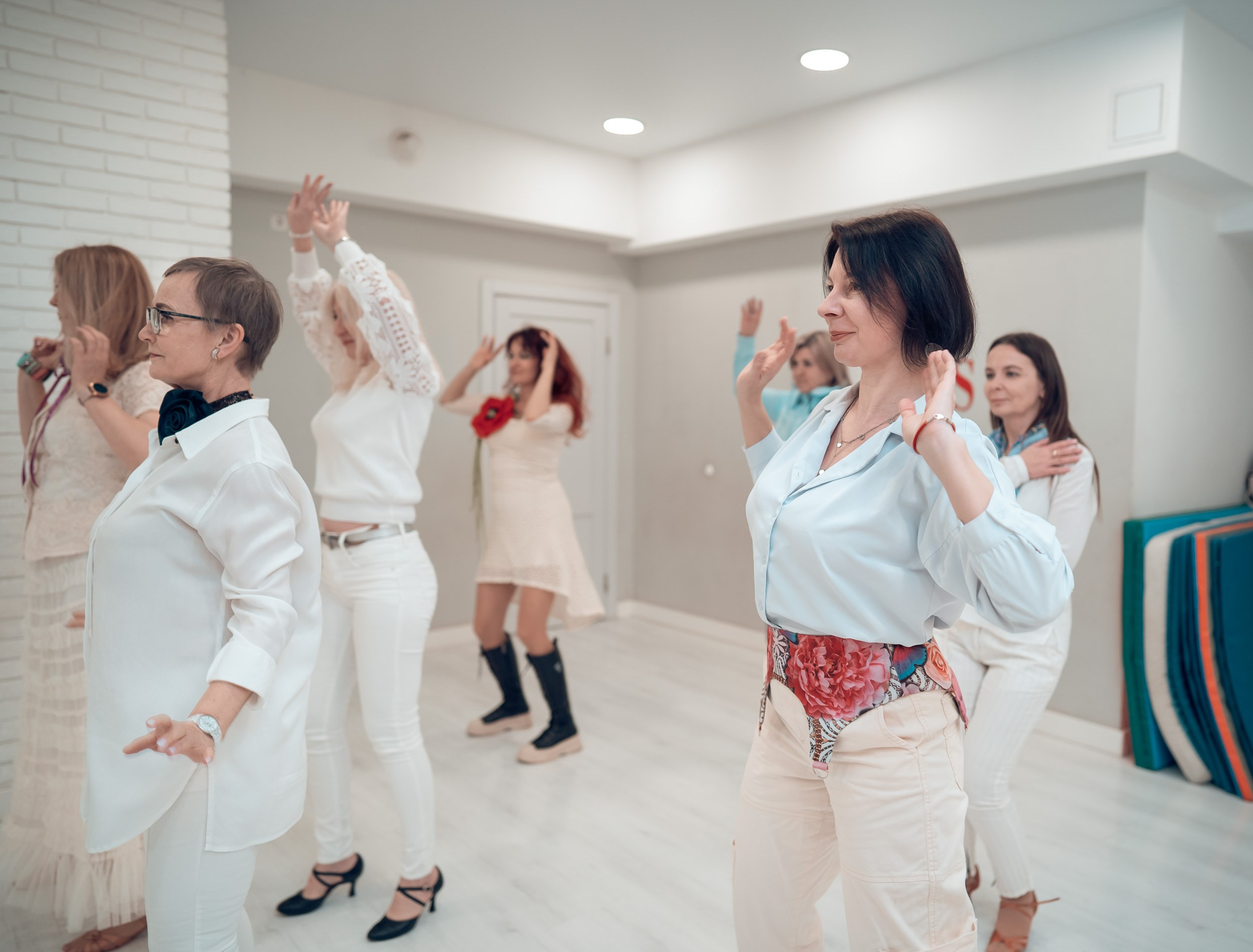 Вечеринка на 8 марта танцевальной студии Статус г. Севастополь. Церковный фотограф Севастополь