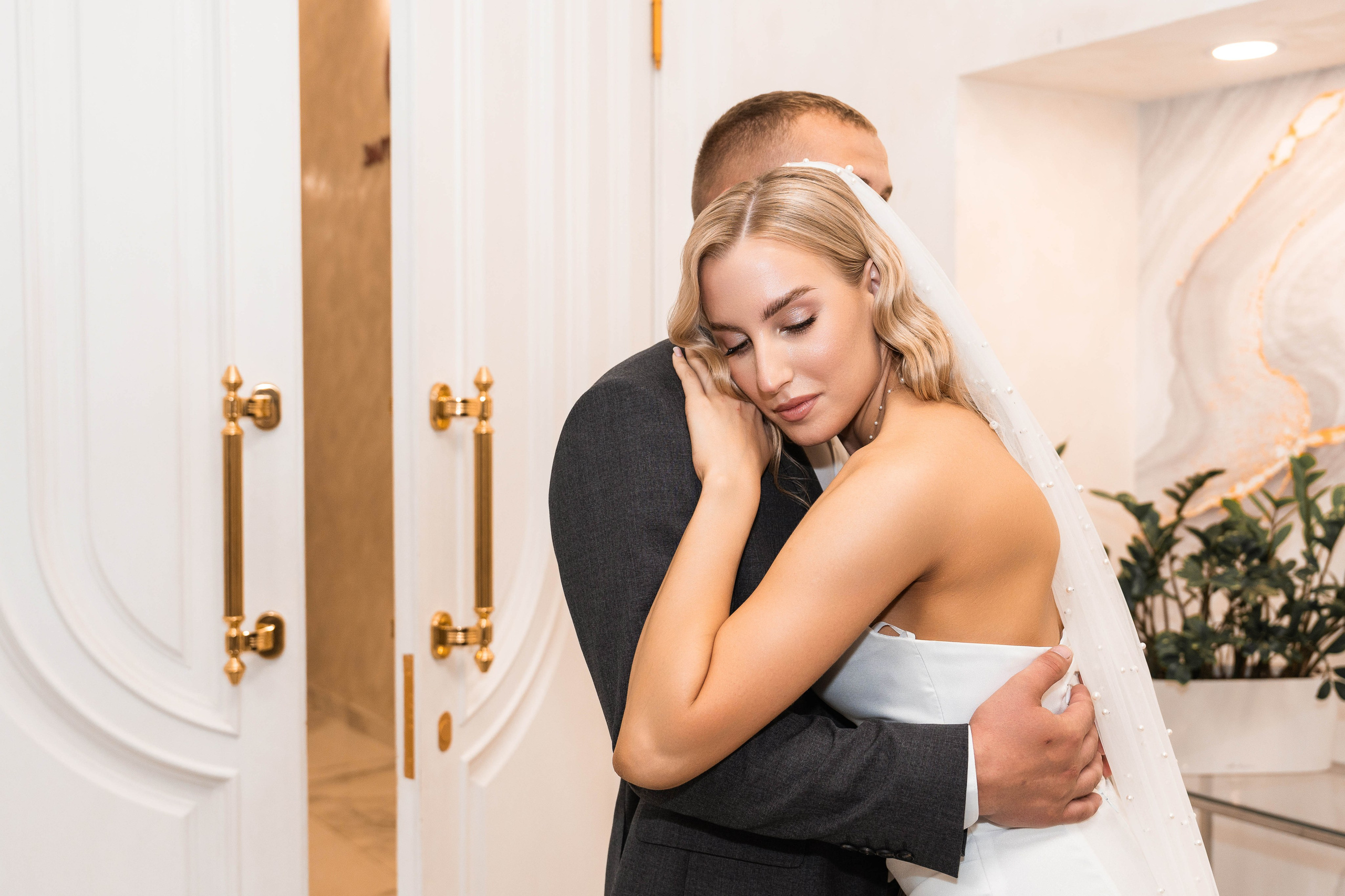 Свадебная фотосессия в Москве, регистрация в Кутузовском ЗАГСе Москва. Свадебный фотограф в Москве Анна Полушина