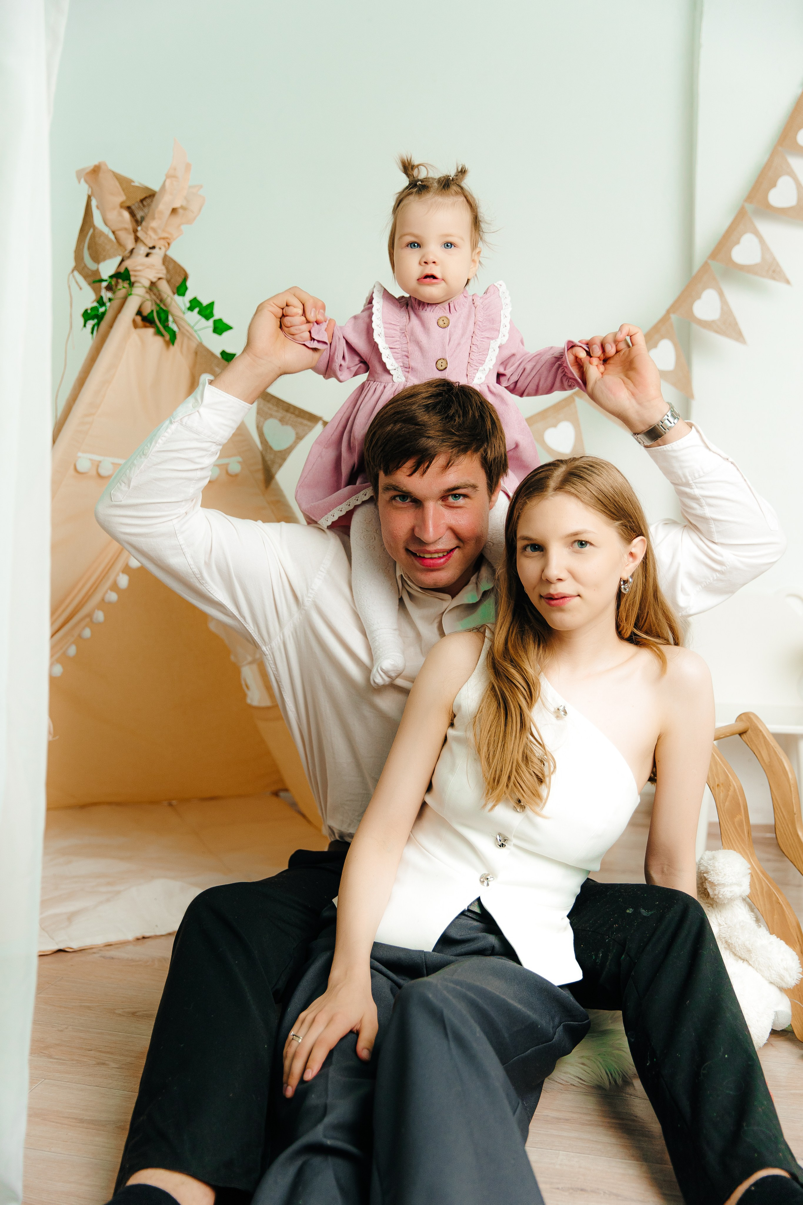 Варюше 1 годик. Свадебный фотограф Кропоткин Краснодар