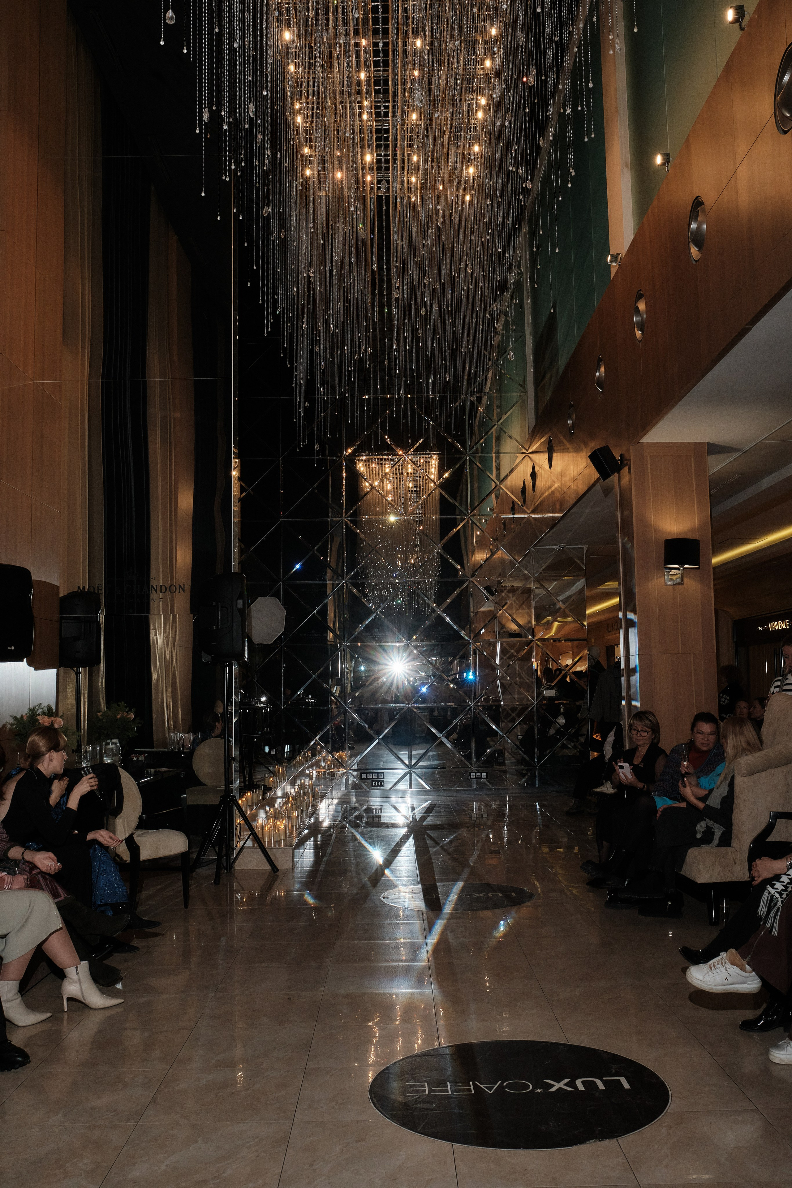 Показ коллекции (Мария Варламова). Свадебный фотограф в Екатеринбурге Соседков Евгений