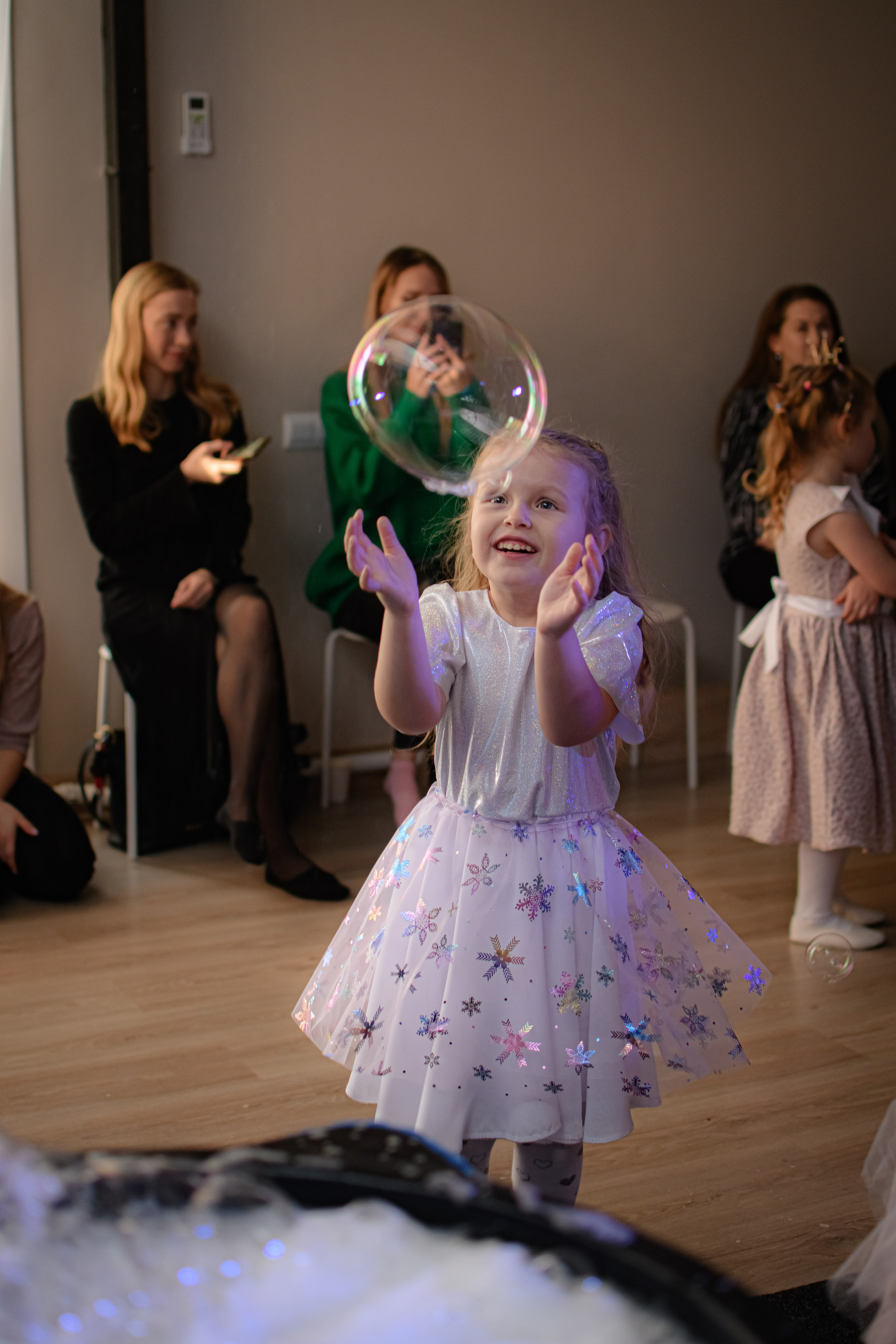 HAPPY NEW YEAR. Photokarish