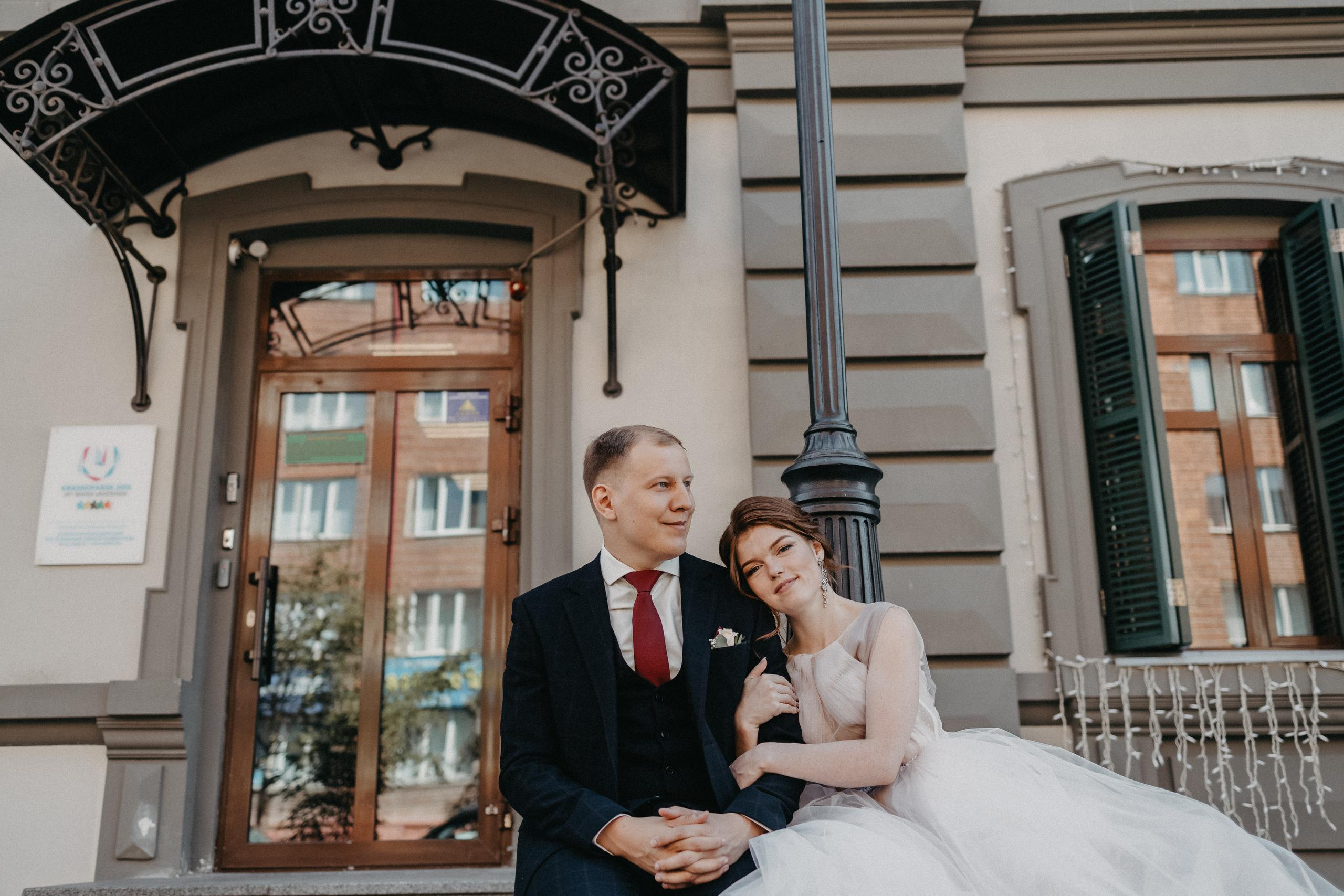 Городская свадебная прогулка в Красноярске. Biser Lab | Свадебное кино и фотография в Красноярске — Евгений Константинопольский