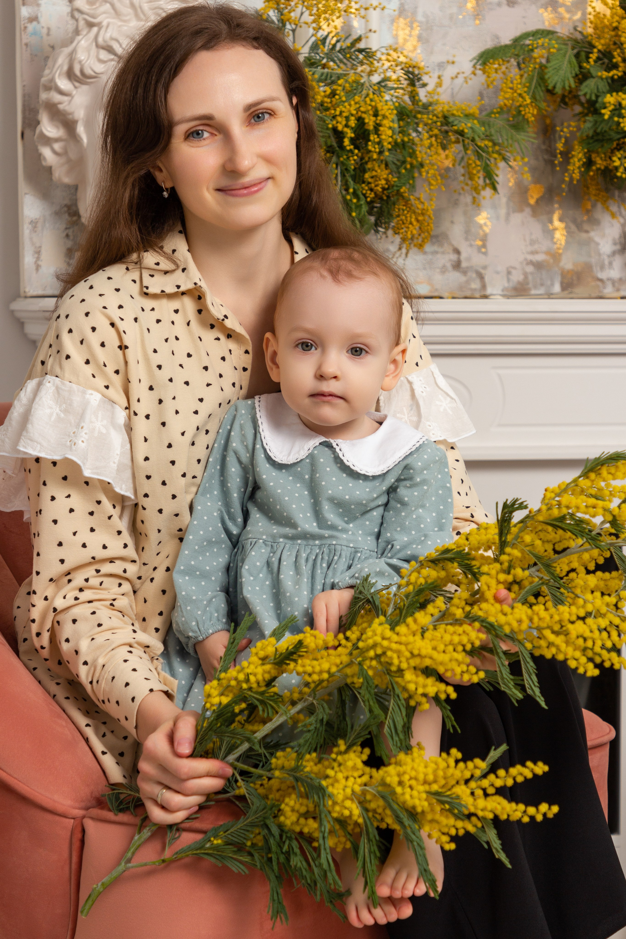 Фото день с мимозой. Портретный и семейный фотограф в Санкт-Петербурге Ульяна Жукова