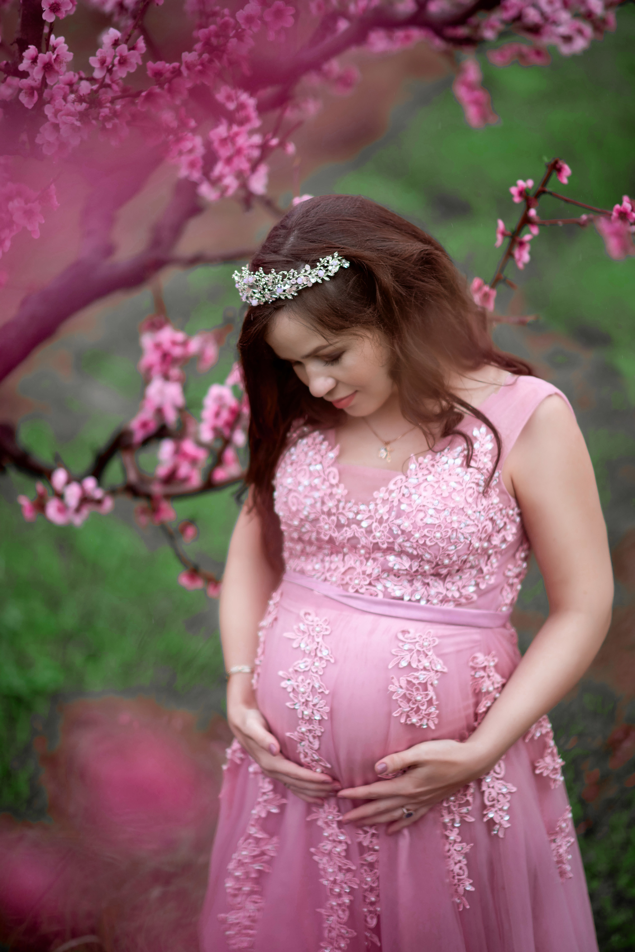 Фотосессия среди персиковых садов. Свадебный и семейный фотограф и видеограф, Крым, Москва, Санкт -Петербург