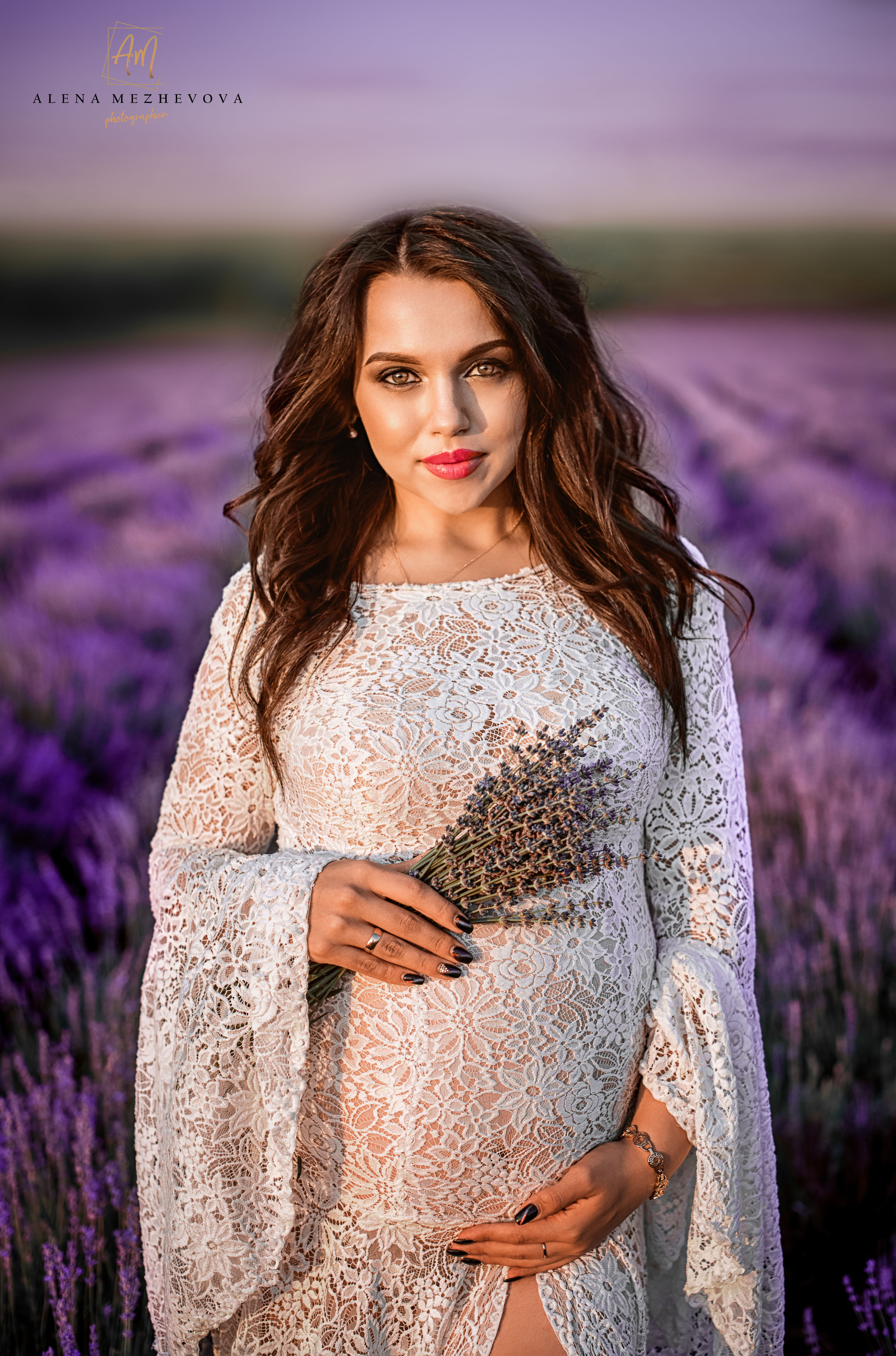 Фотосессия в лаванде. Свадебный и семейный фотограф и видеограф, Крым, Москва, Санкт -Петербург