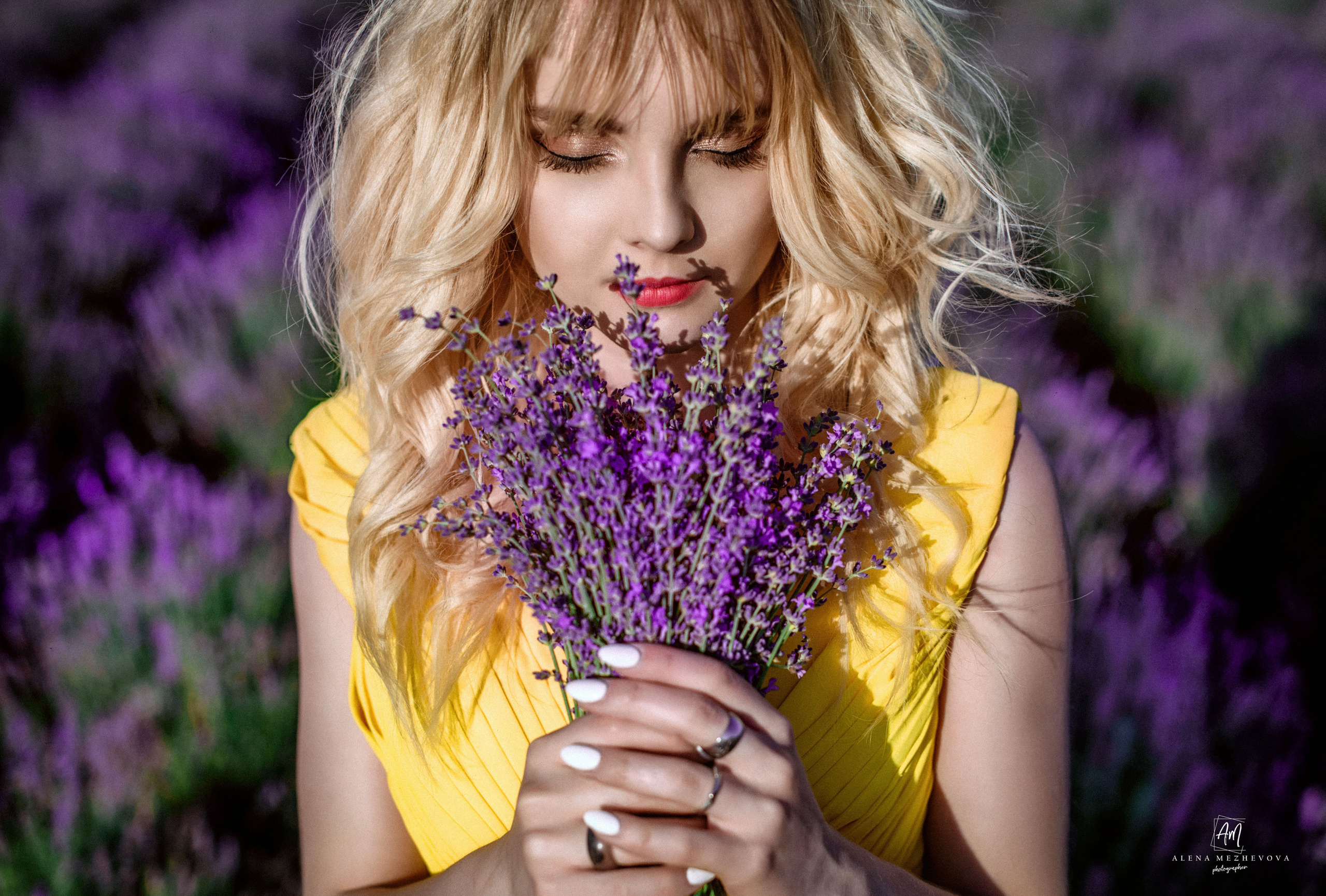Фотосессия в лаванде. Свадебный и семейный фотограф и видеограф, Крым, Москва, Санкт -Петербург