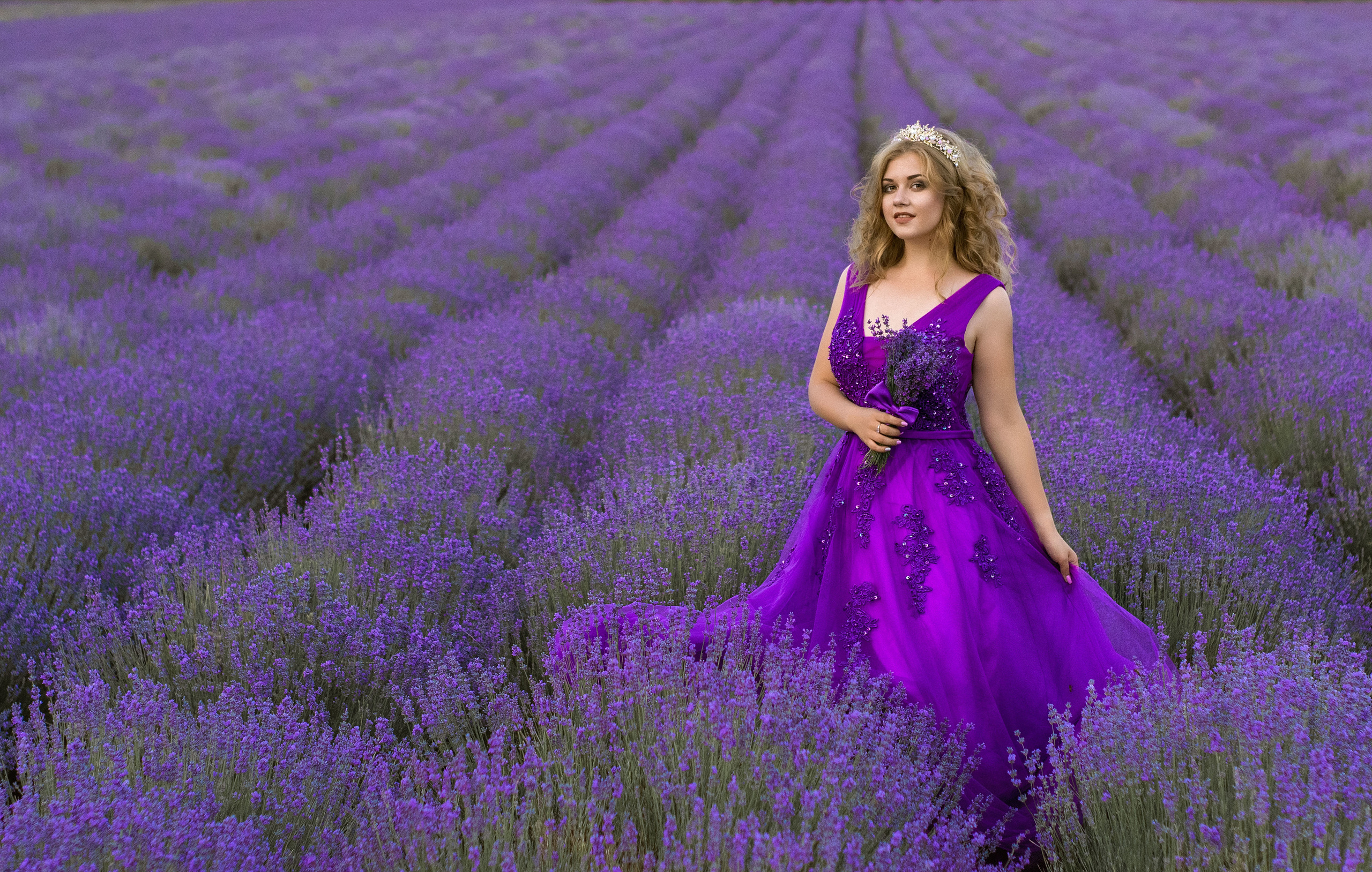 Фотосессия в лаванде. Свадебный и семейный фотограф и видеограф, Крым, Москва, Санкт -Петербург