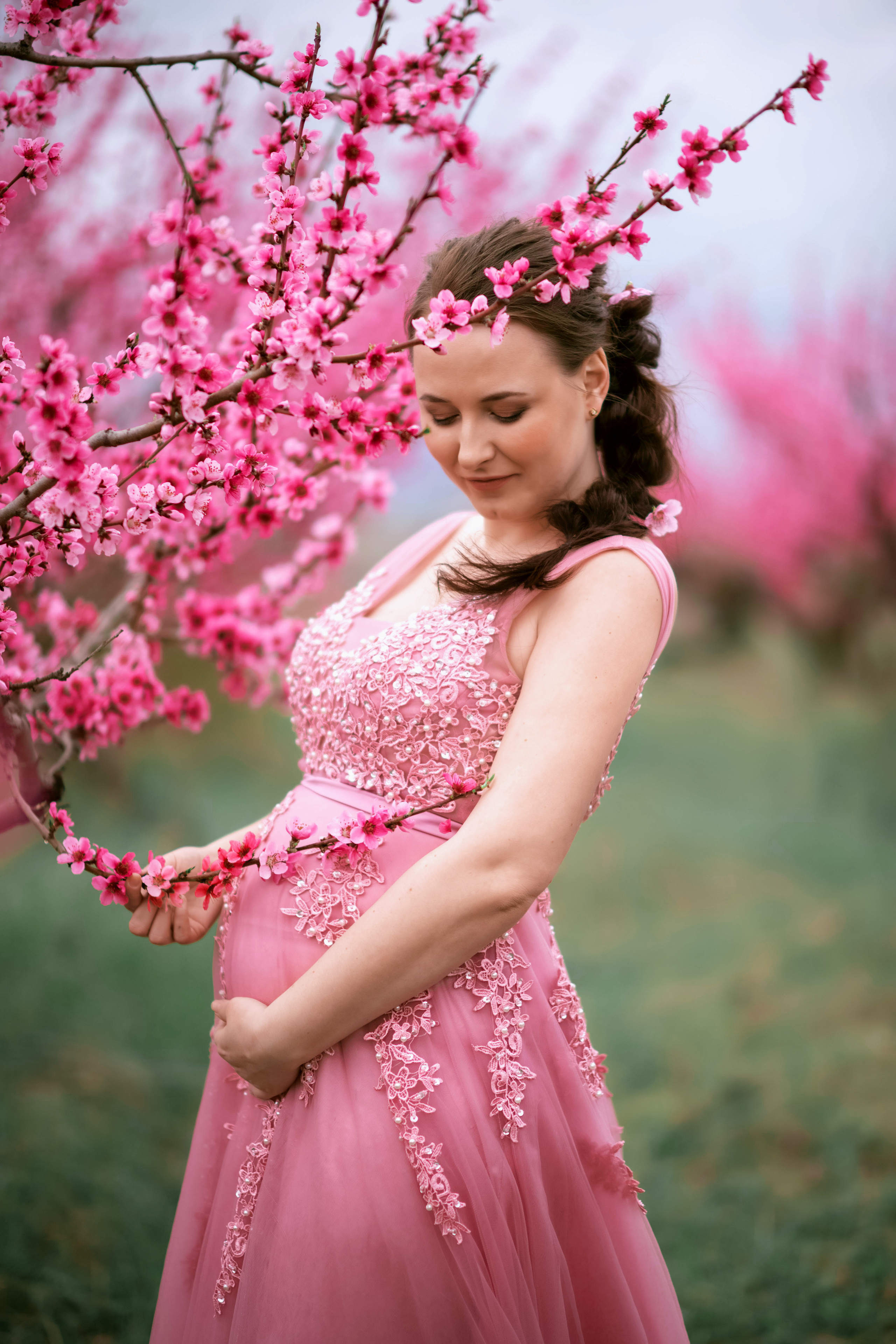 Фотосессия среди персиковых садов. Свадебный и семейный фотограф и видеограф, Крым, Москва, Санкт -Петербург