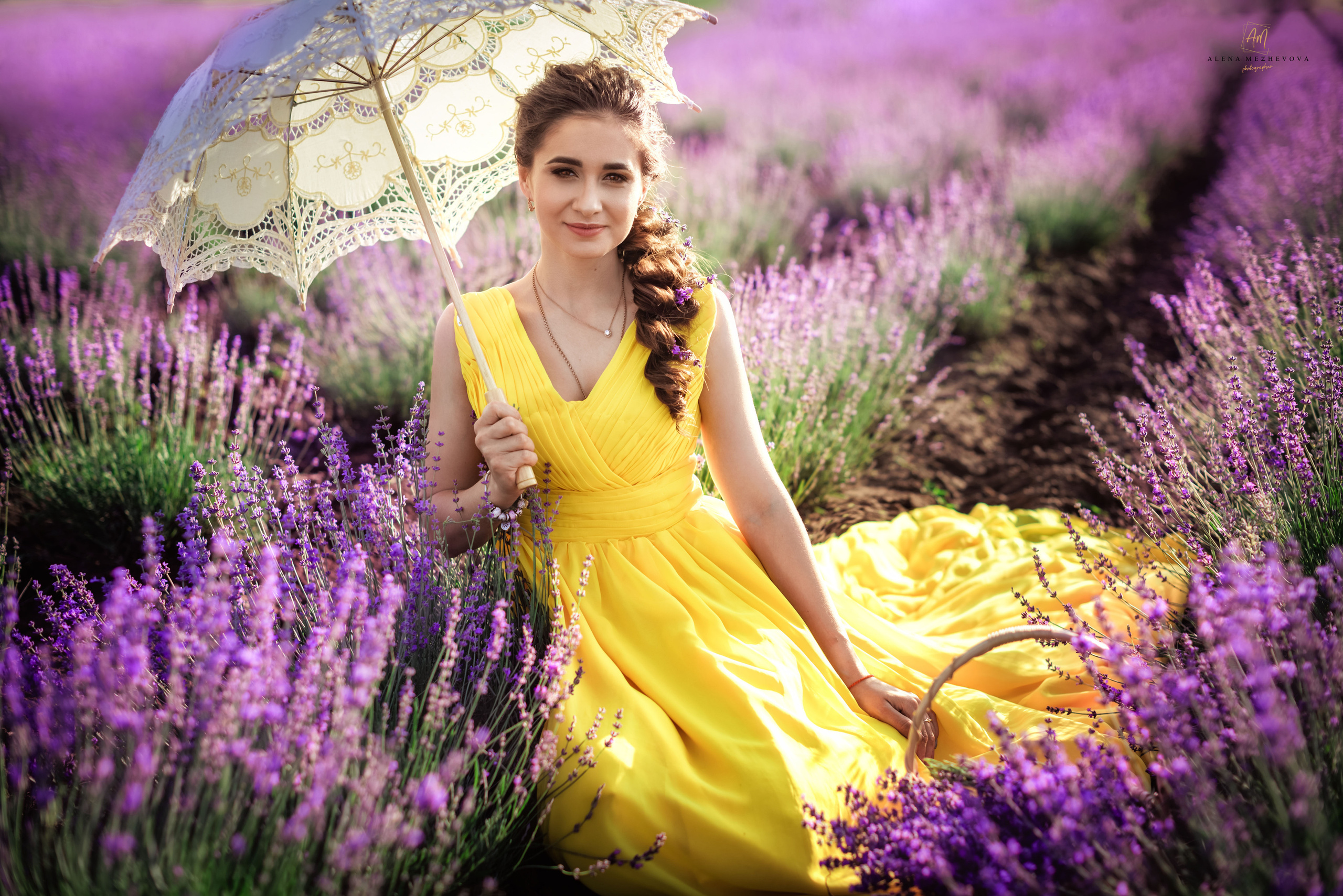 Фотосессия в лаванде. Свадебный и семейный фотограф и видеограф, Крым, Москва, Санкт -Петербург