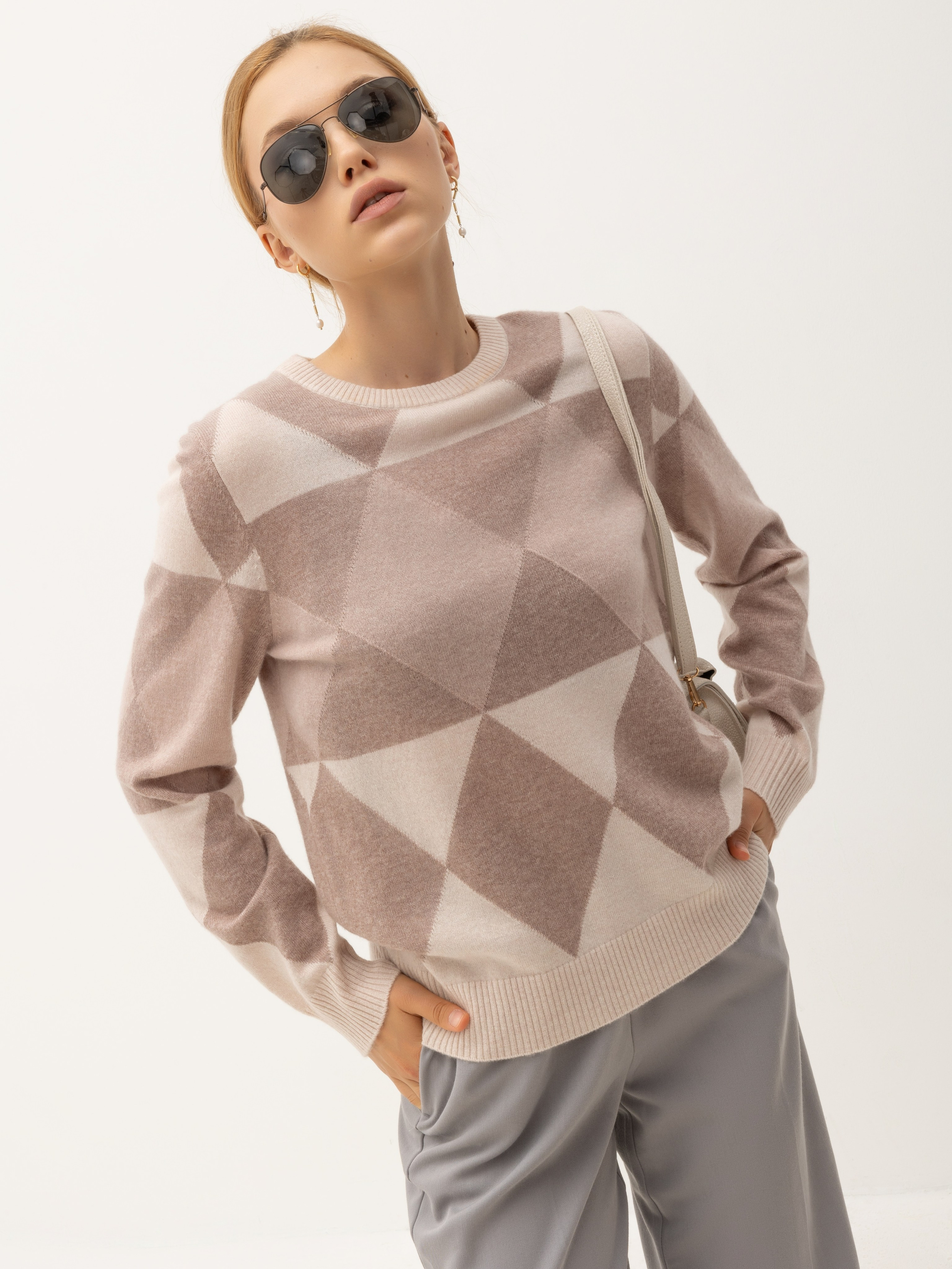 Каталог Лаура. Portfolio ideai-studio