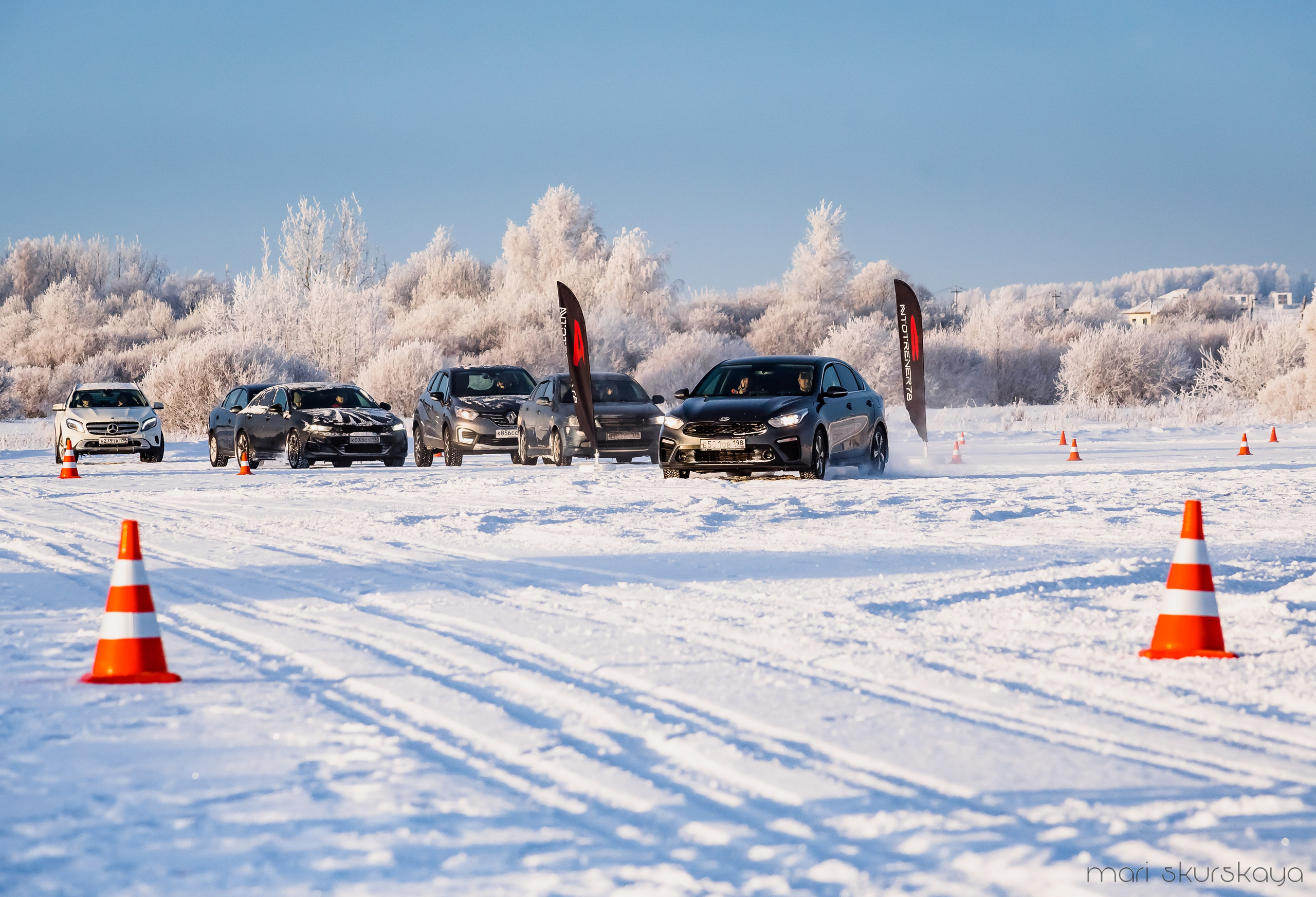 Контраварийная практика вождения автомобиля. Мотофотограф в Санкт-Петербурге Мария Скурская