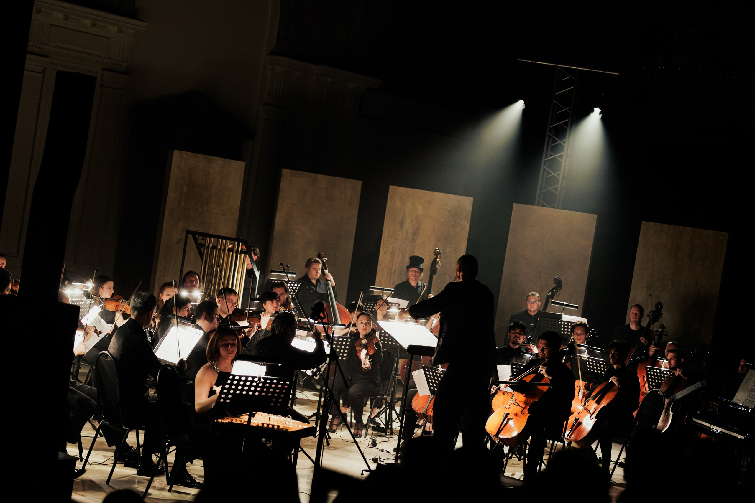 Концерт музыки композитора-резидента Алексея Ретинского «Dom Radio». Репортажный фотограф в Санкт-Петербурге Александр Паклин