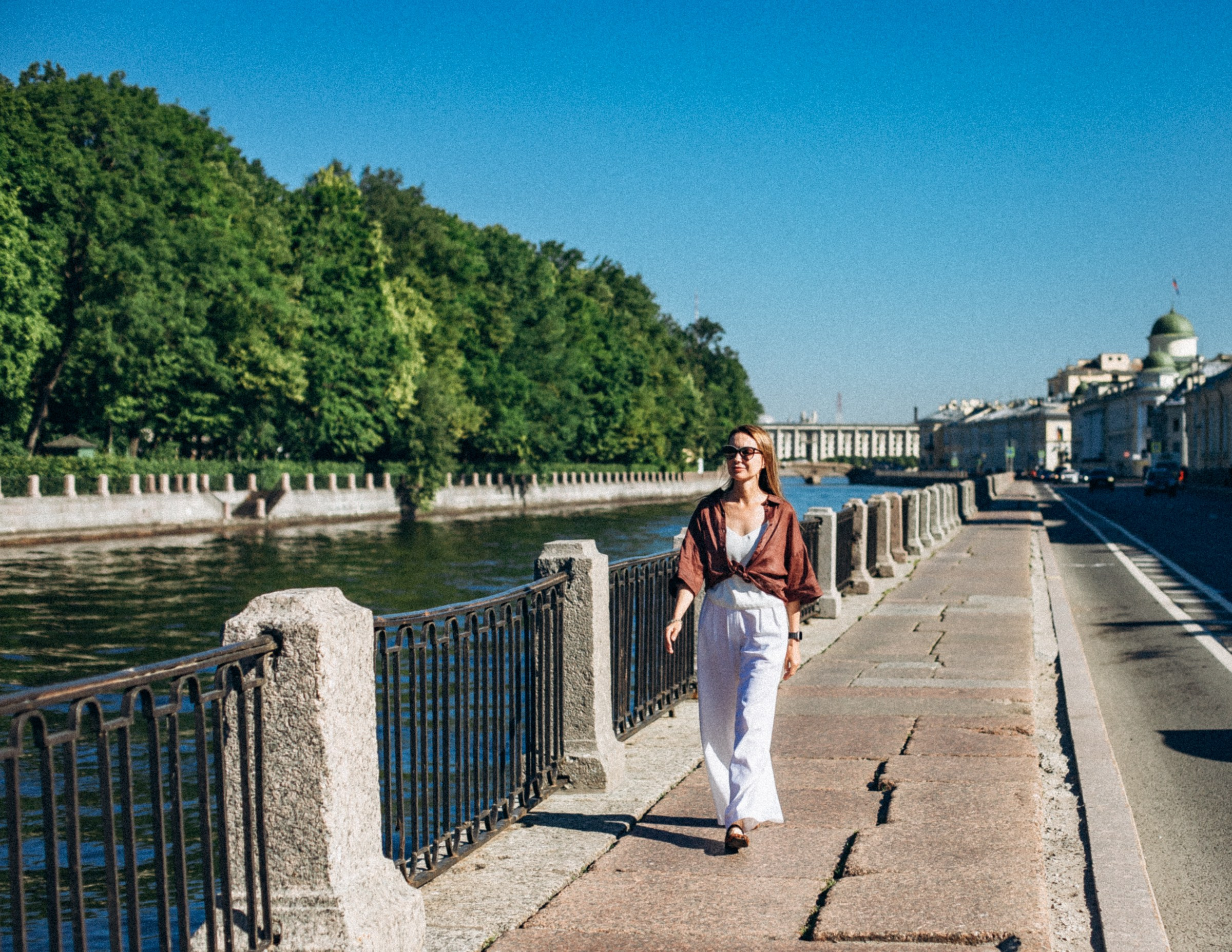 Татьяна в июне. Фотопрогулка в Петербурге. Индивидуальный и семейный фотограф в Санкт-Петербурге