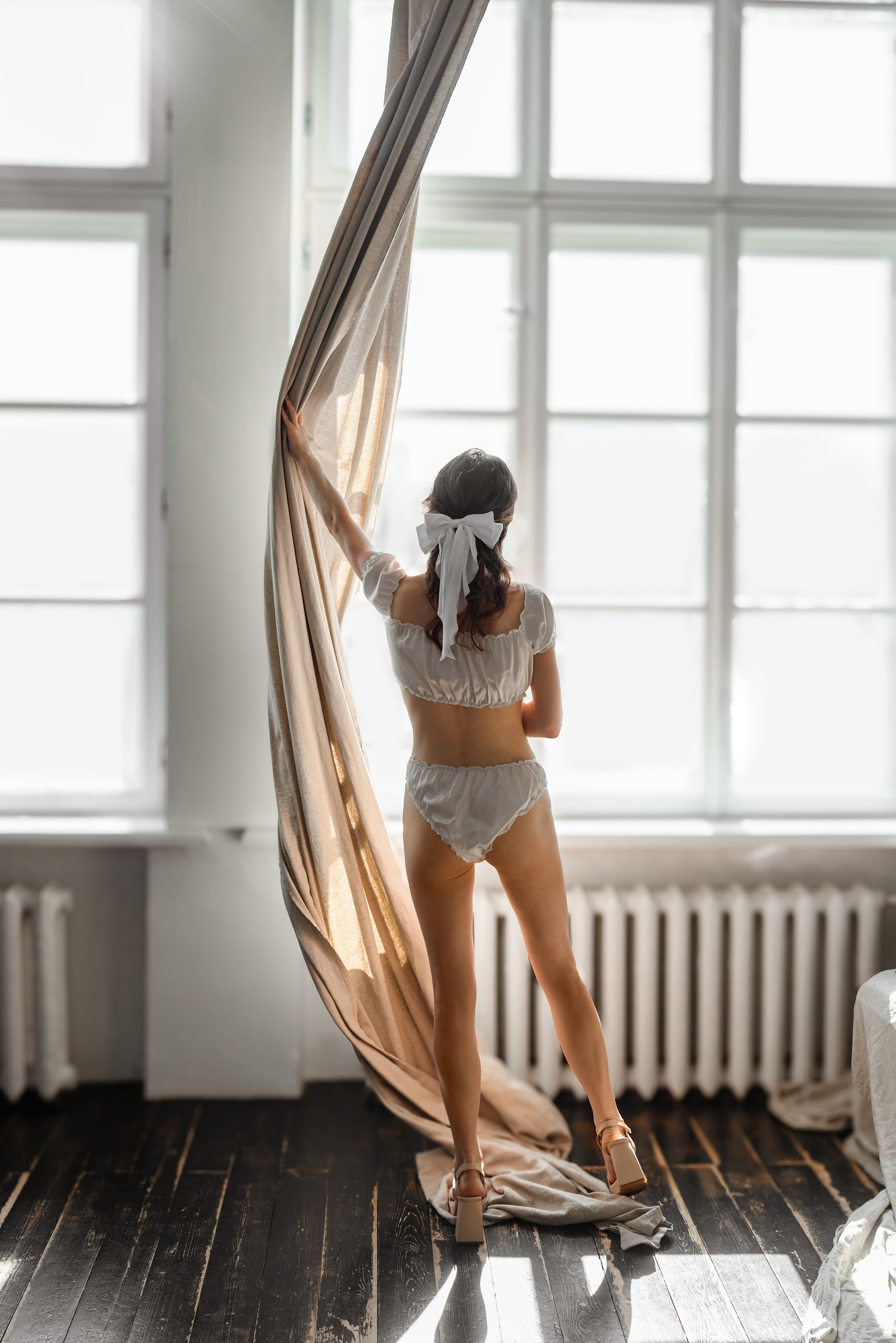 Карина и Женя. Студия Indoor. Свадебный фотограф в городе Минск Крохмалюк Анна