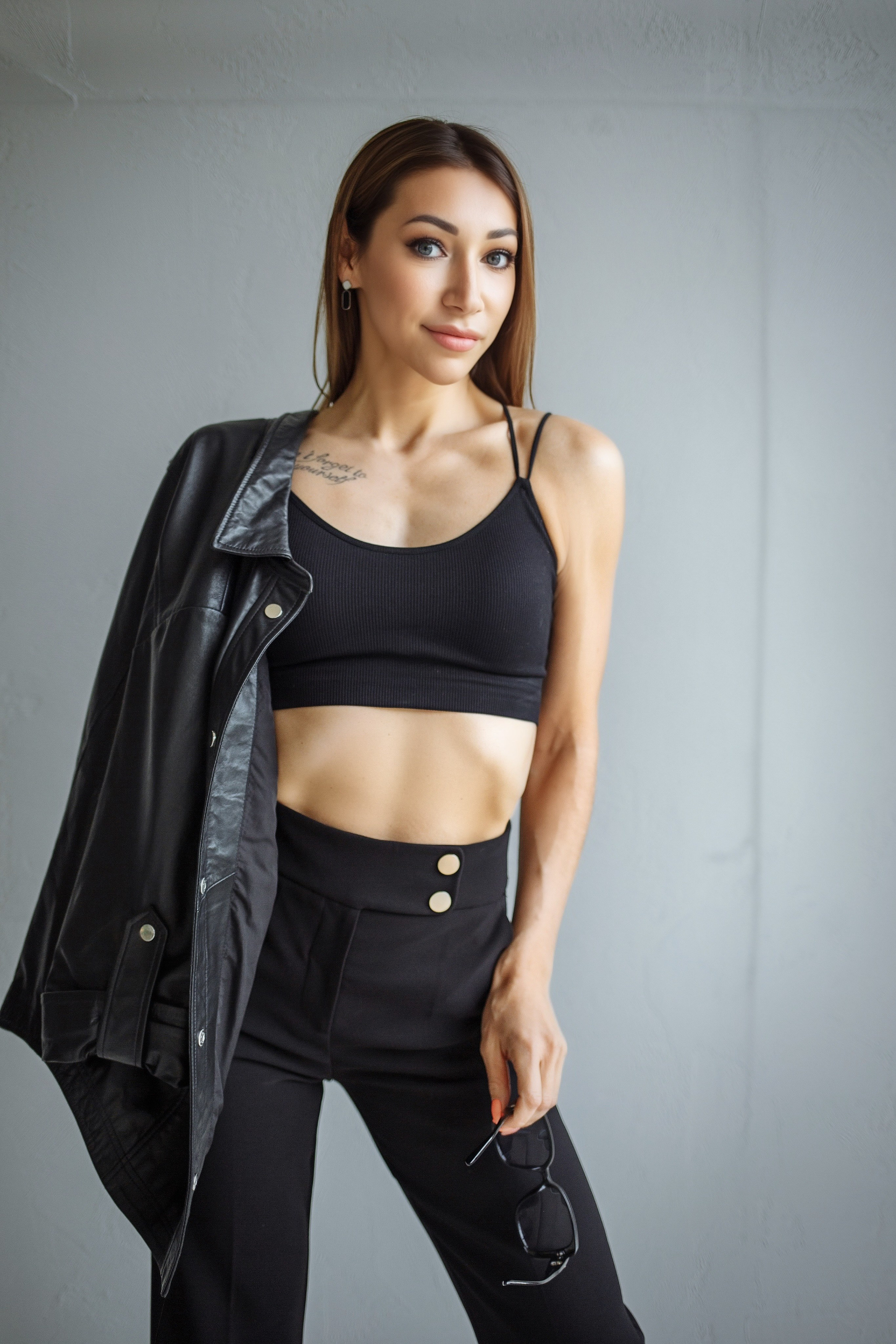 Девушки. Главная