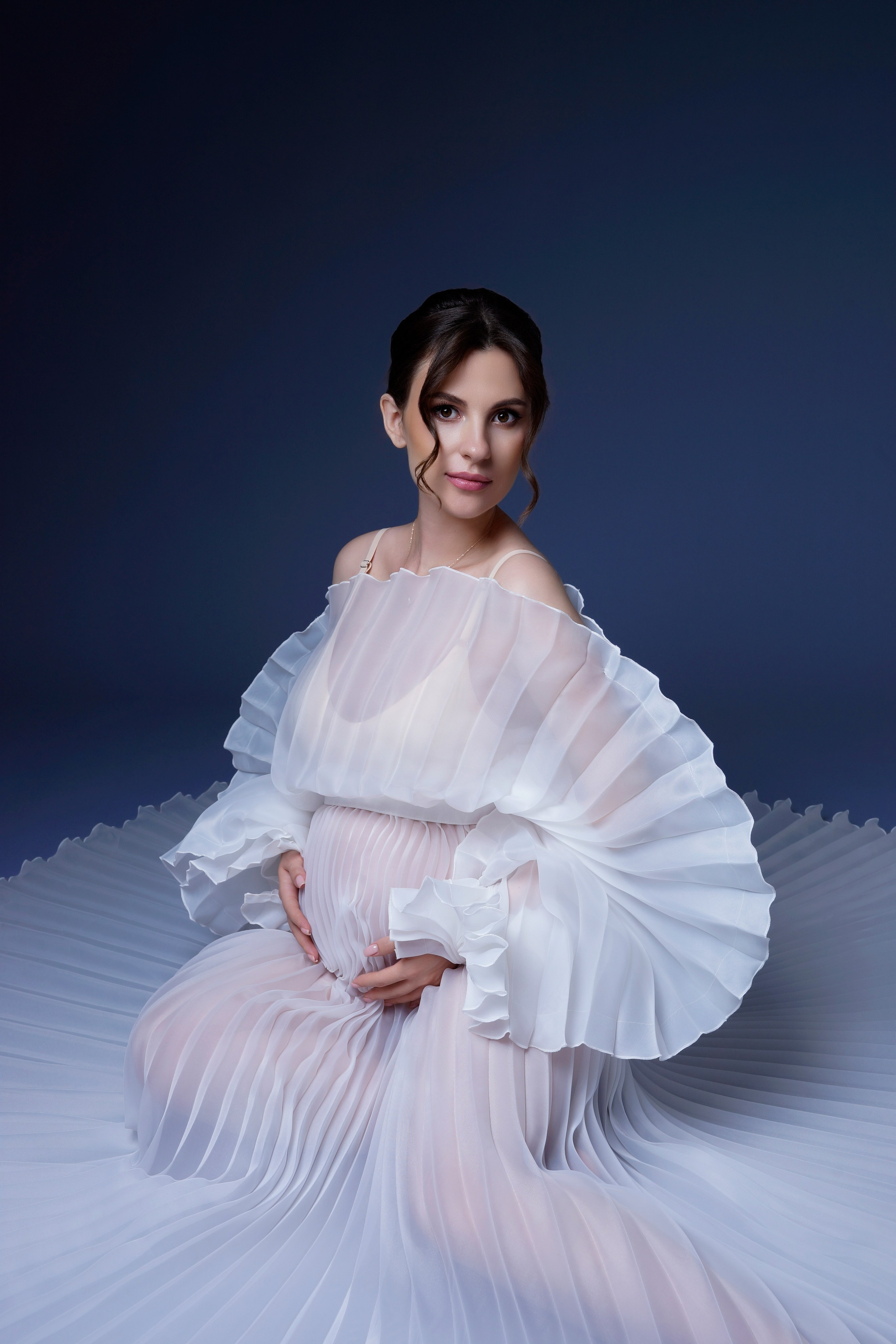 Съёмка беременности в моей фотостудии «НЕБО». Женский фотограф в Химках Алёна Ленёва