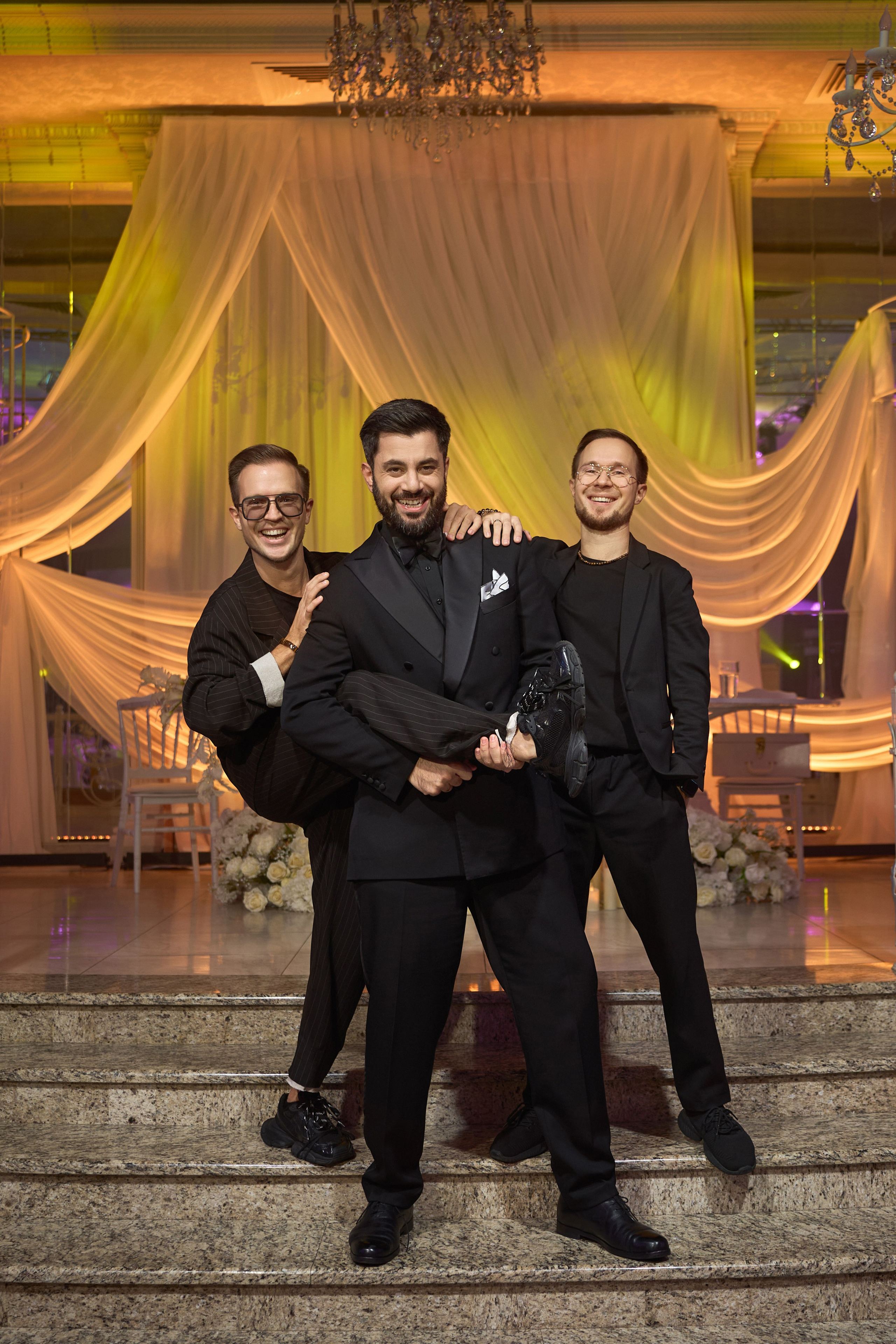 Свадебная фото и видеосъемка в 2023. Видеограф и фотограф на свадьбу. Свадебное видео и фото съемка на свадьбу в Краснодаре Твинс Студио