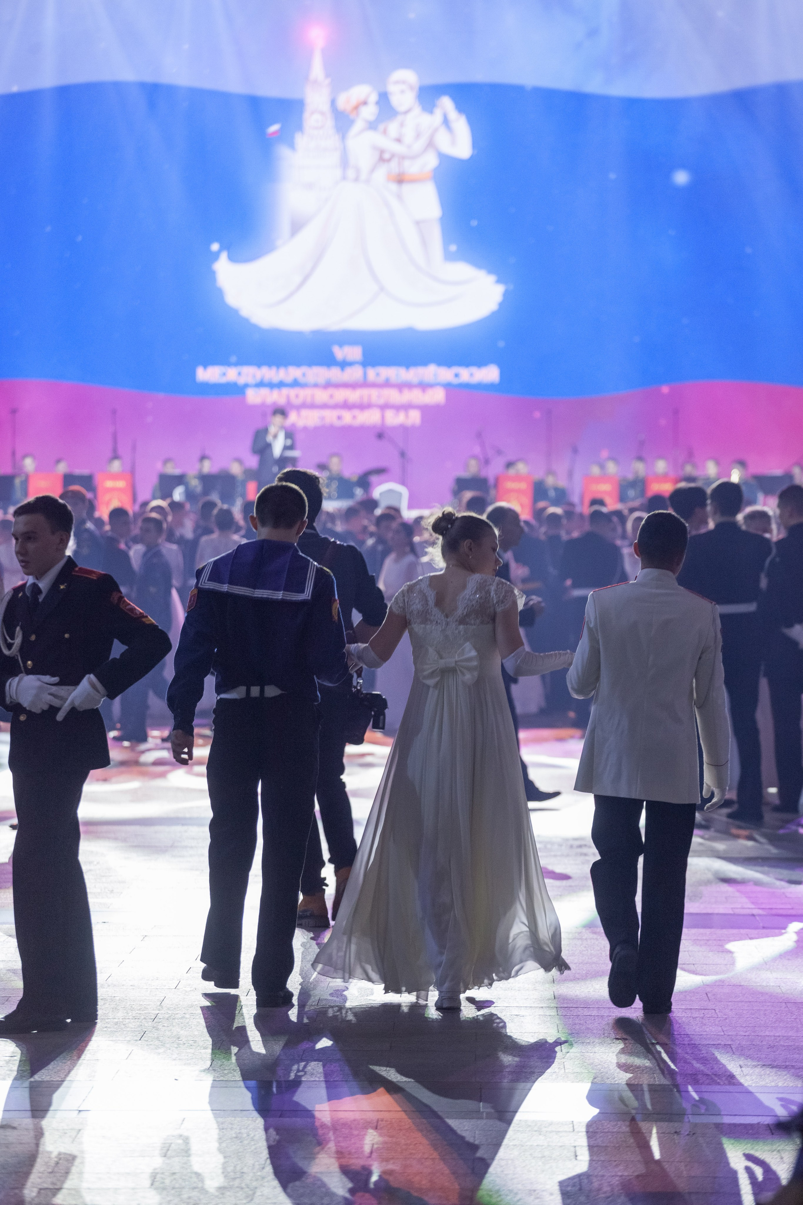 VIII «Международный Кремлёвский Благотворительный Кадетский Бал». Рекламный, предметный, репортажный, семейный фотограф и художник в Москве