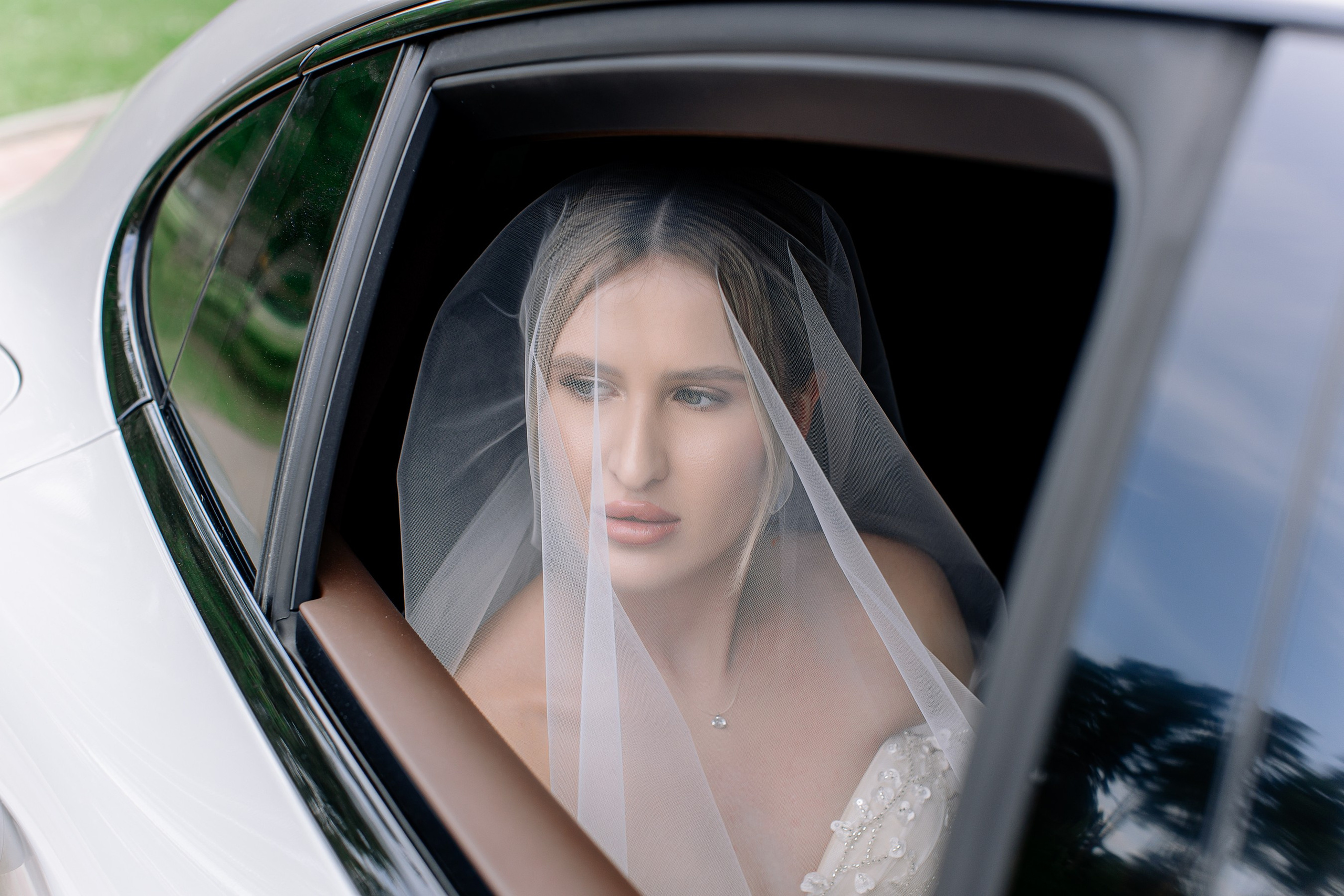 Свадебная фотосессия в отеле с собаками. Свадебный и семейный фотограф в Тамбове Сергей Григорьев