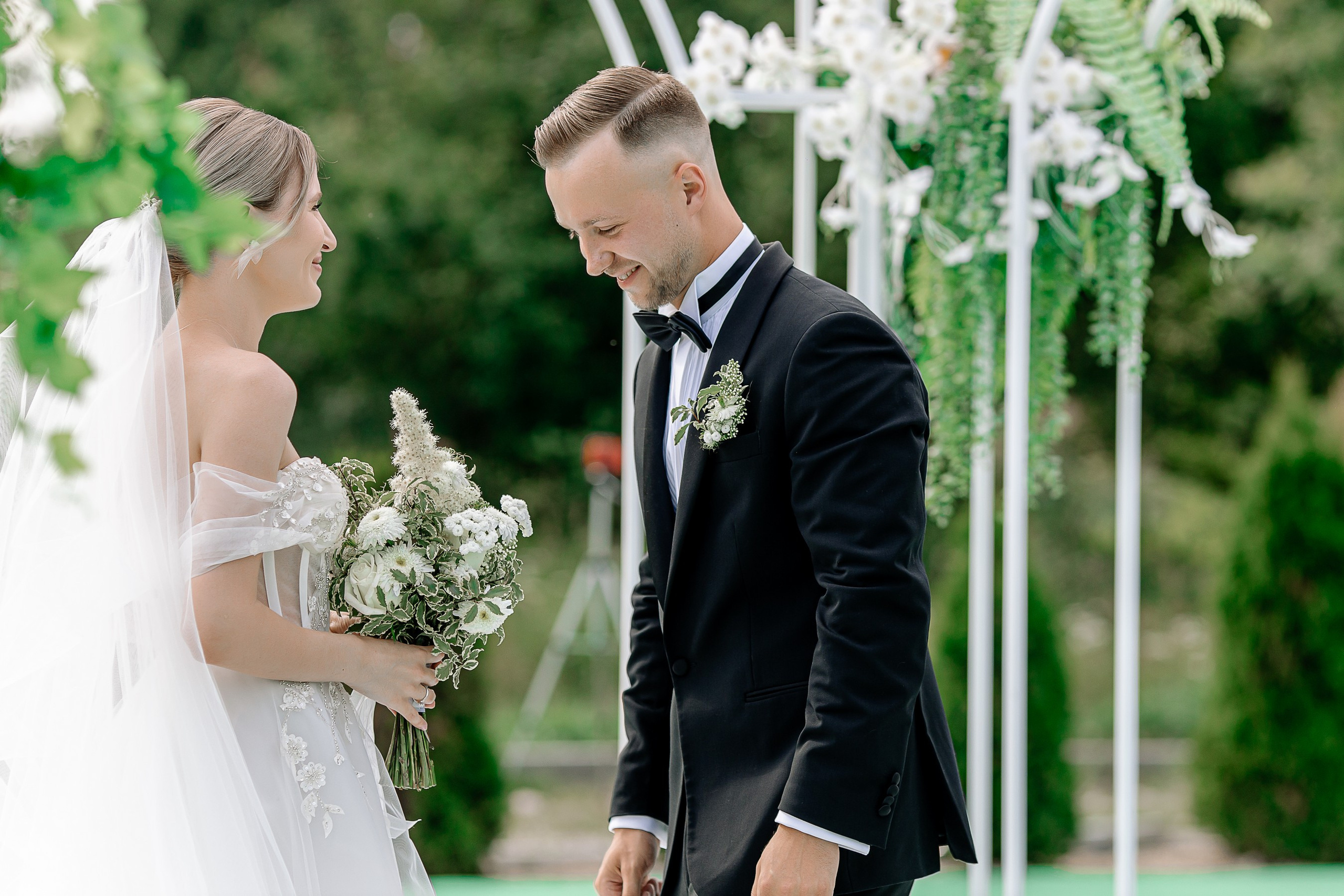 Свадебная фотосессия в отеле с собаками. Свадебный и семейный фотограф в Тамбове Сергей Григорьев