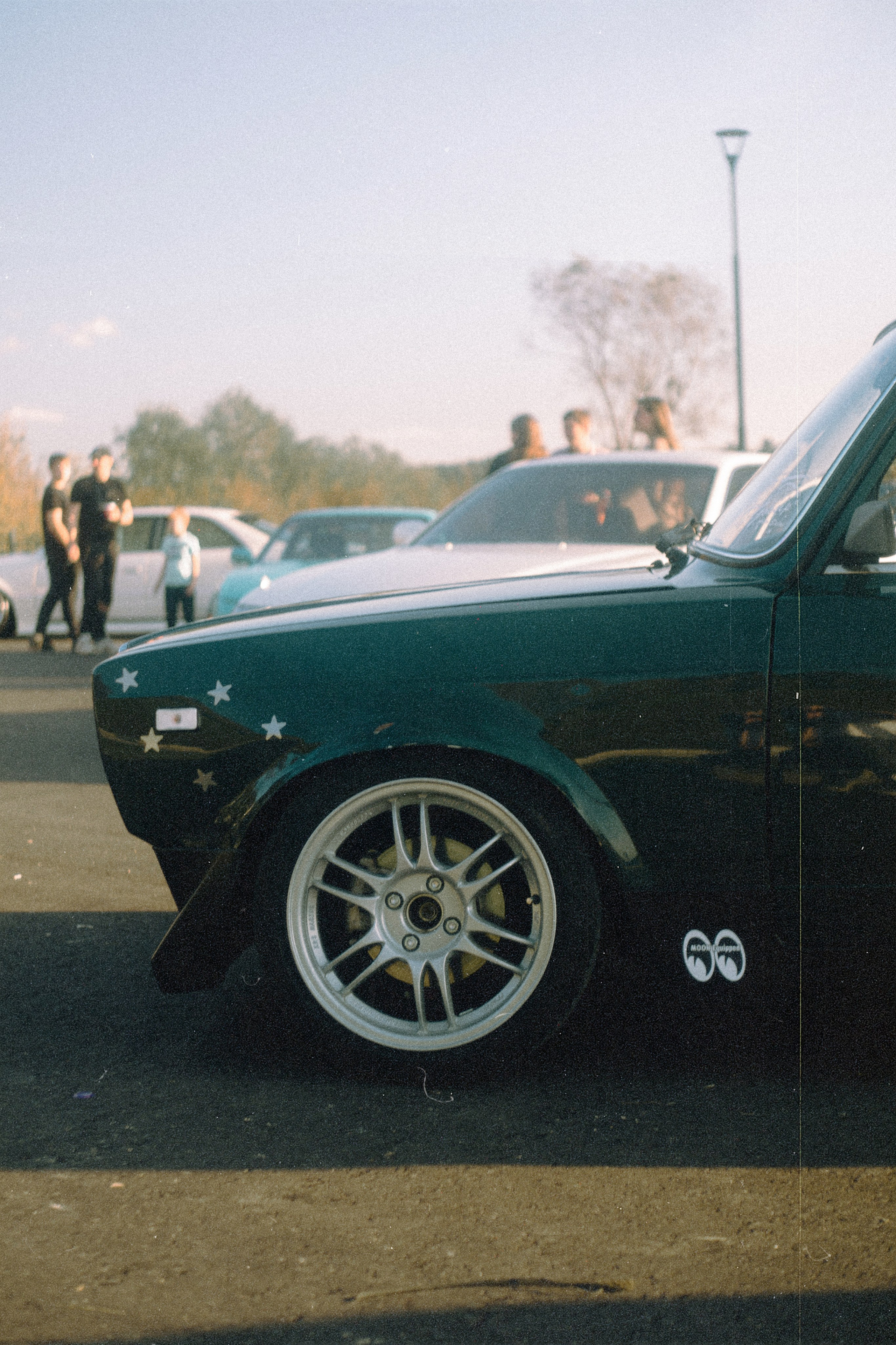 Репортажная фотосъёмка SMD Weekend в Калуге обработанные под плёнку