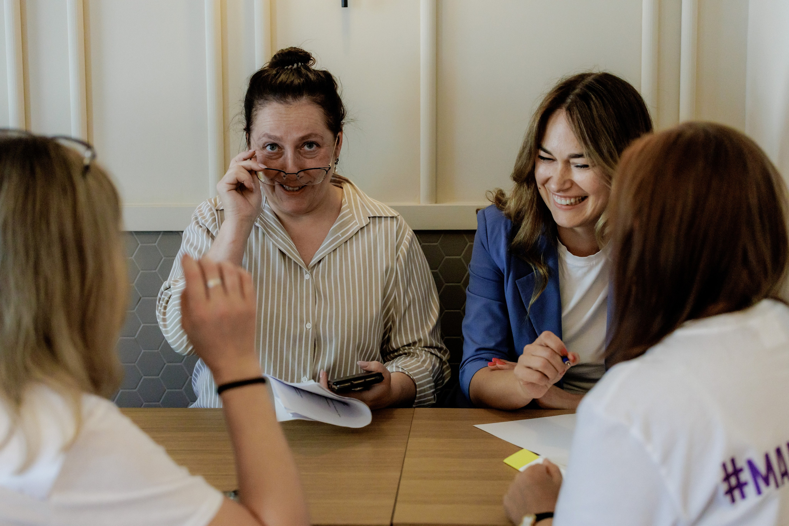 Репортажные фото съёмки клипа от родителей выпускникам. Свадебный фотограф в Воронеже Александр Работкин