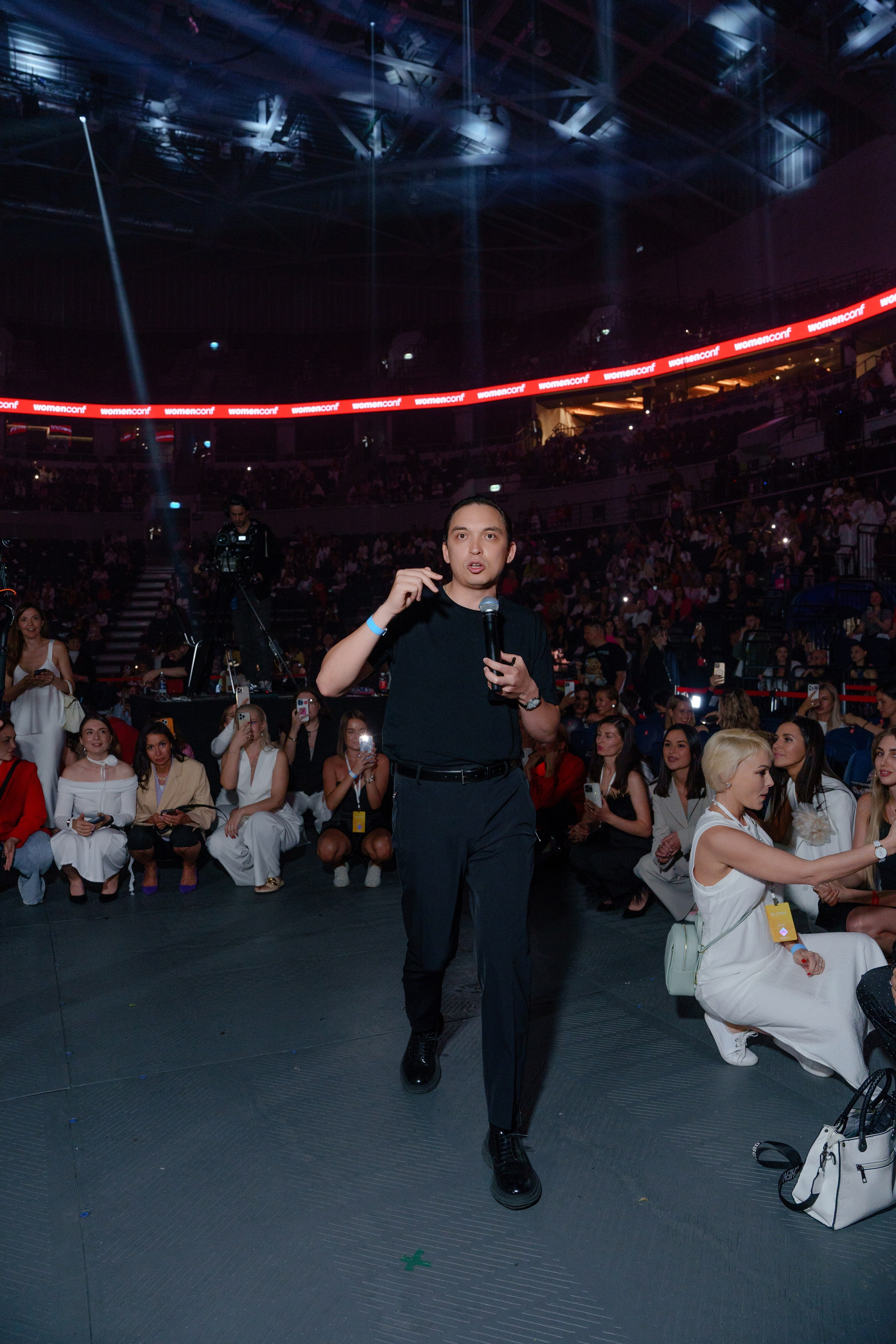 Фотограф на самую масштабную женскую конференцию в России WomenConf. Репортажный фотограф Москва Сергей Дружинин