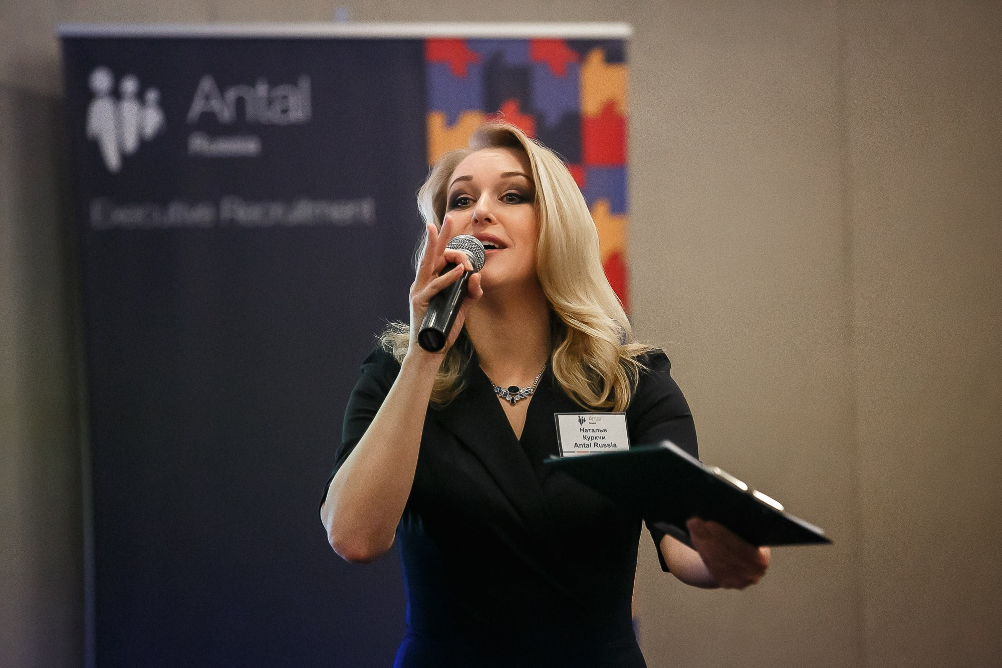 Конференция в «CORINTHIA». Рабочая сторона — бизнес портрет и репортаж в Санкт-Петербурге