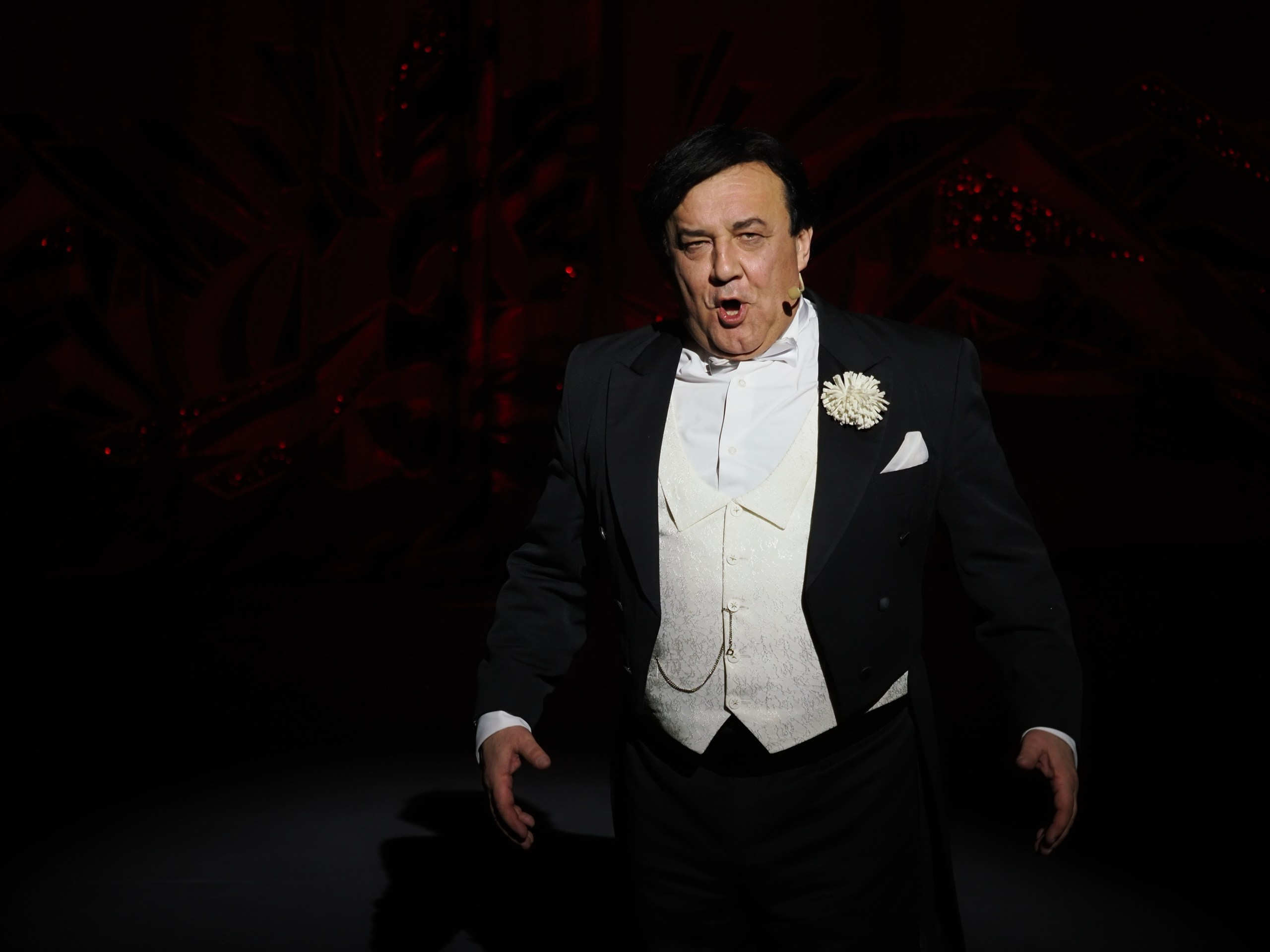 «БУФФ-ПАРАДИЗ» Летучая мышь (в Нск). Портретный и спортивный фотограф в Новосибирске и Твери Кононов Алексей