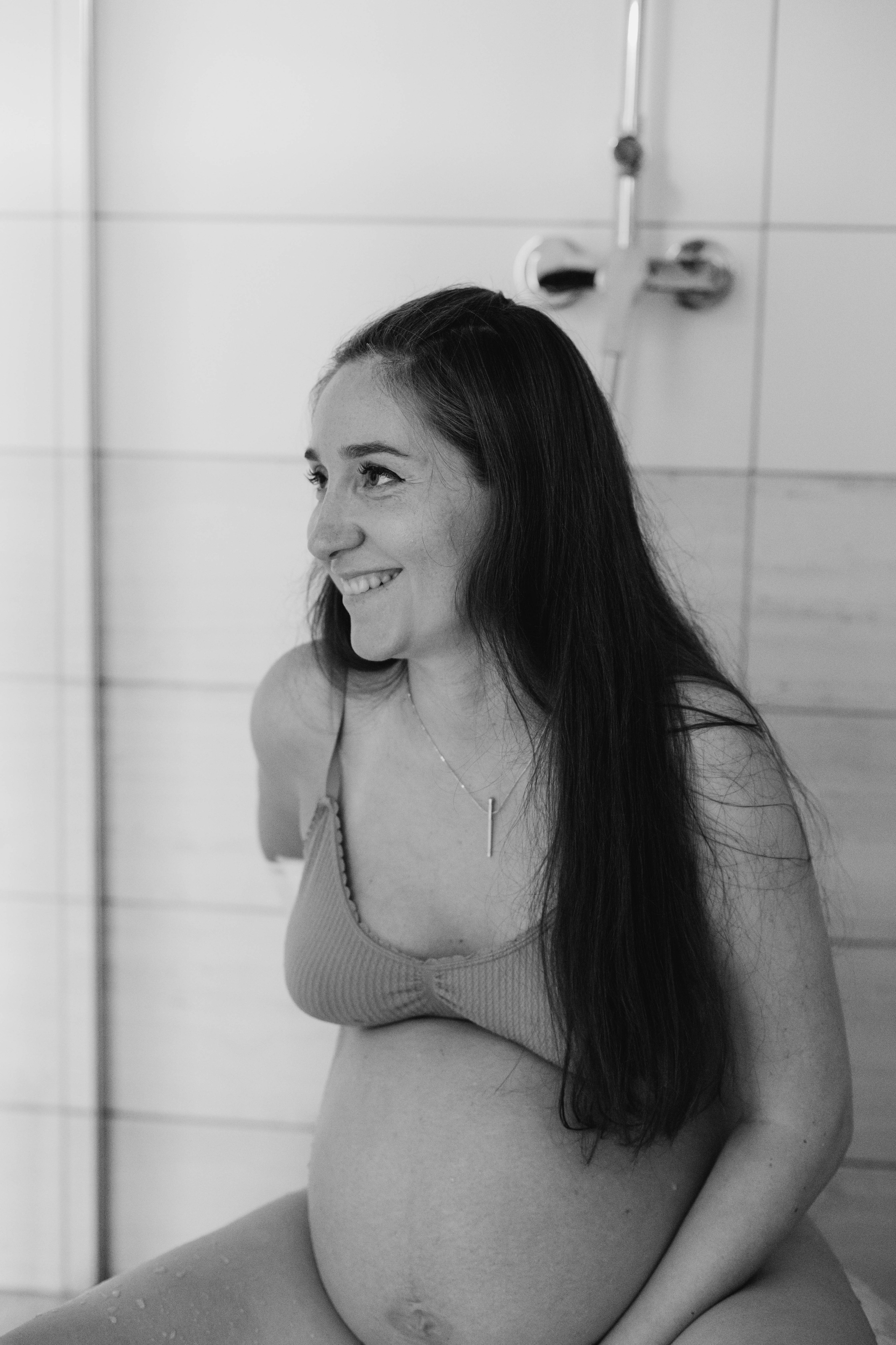 Съемка родов. Рождение Аглаи. Клинический госпиталь MD GROUP Лахта. Фотограф на роды в Санкт-Петербурге Екатерина Сысоева