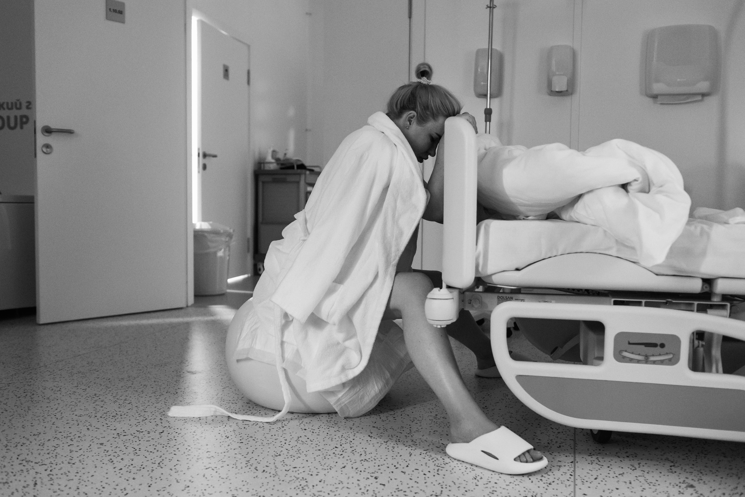 Съемка родов. Рождение Виктории. Клинический госпиталь MD GROUP Лахта. Фотограф на роды в Санкт-Петербурге Екатерина Сысоева