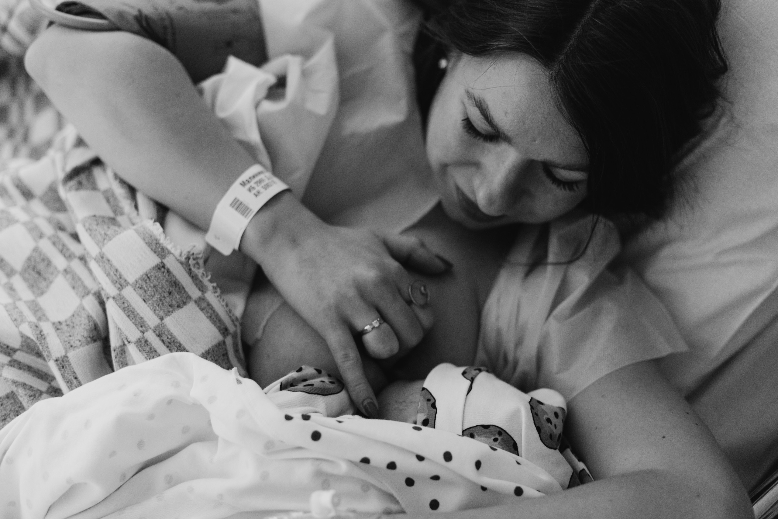 Съемка родов. Рождение Льва. Родильный дом № 17. Фотограф на роды в Санкт-Петербурге Екатерина Сысоева