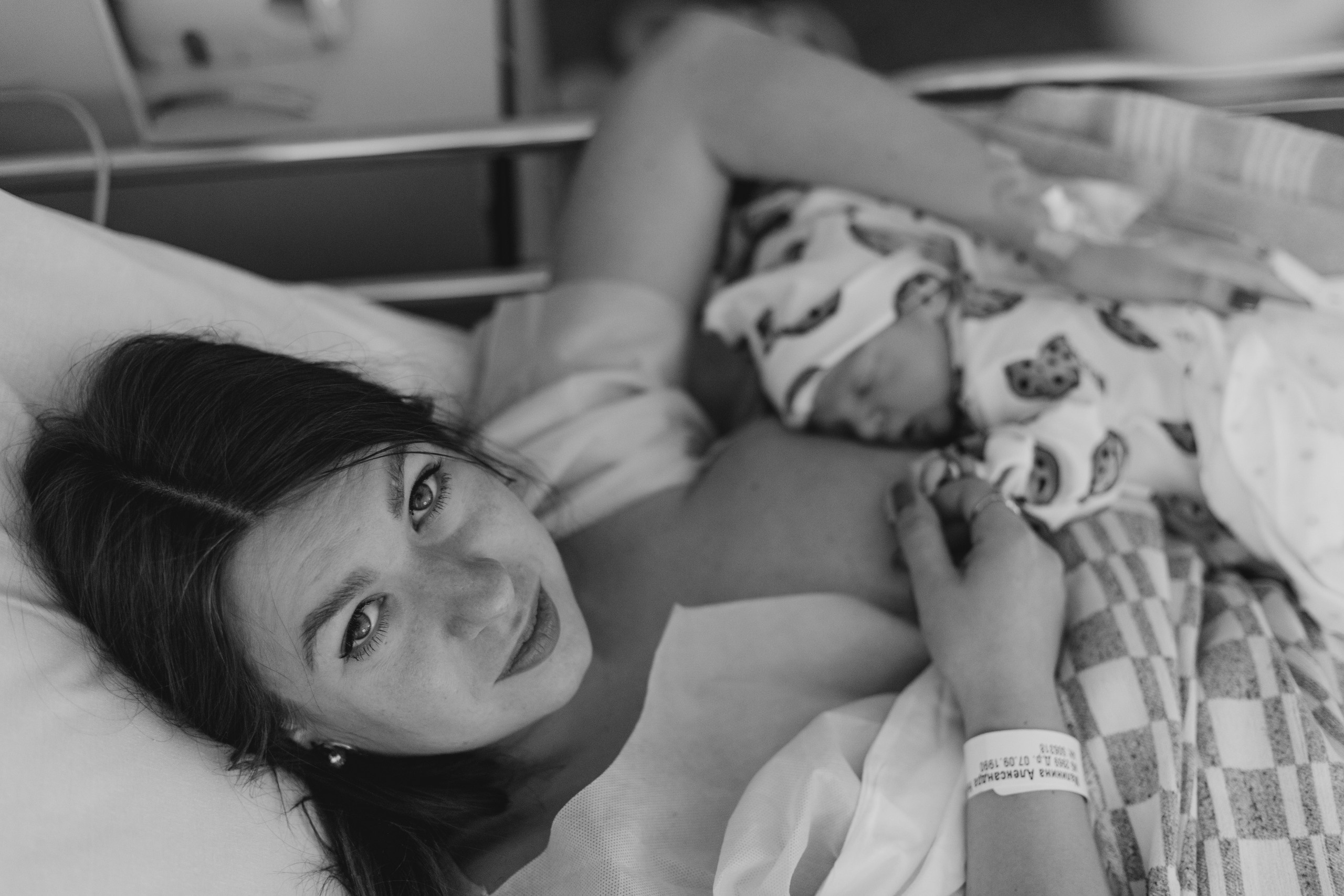 Съемка родов. Рождение Льва. Родильный дом № 17. Фотограф на роды в Санкт-Петербурге Екатерина Сысоева