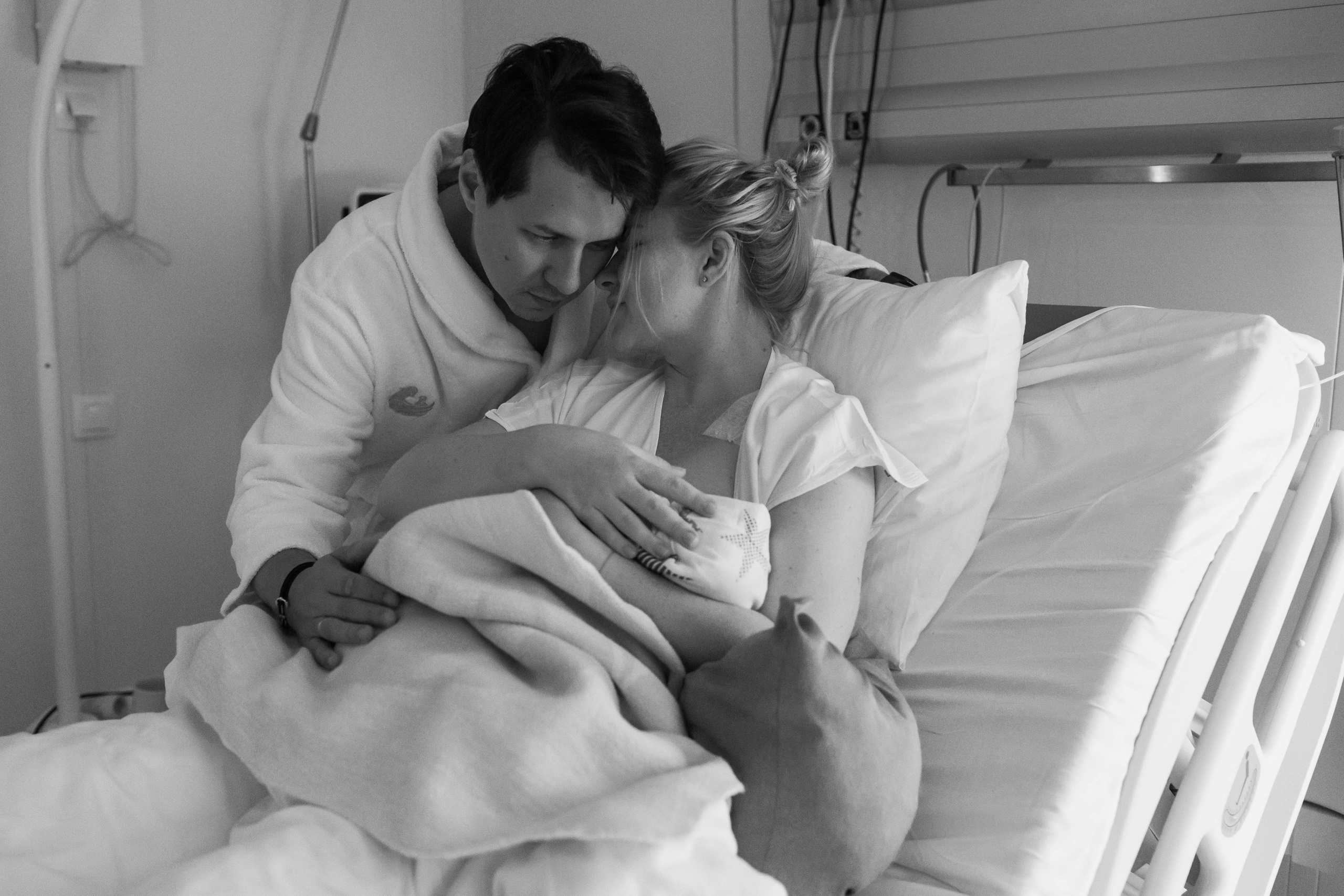 Съемка родов. Рождение Виктории. Клинический госпиталь MD GROUP Лахта. Фотограф на роды в Санкт-Петербурге Екатерина Сысоева