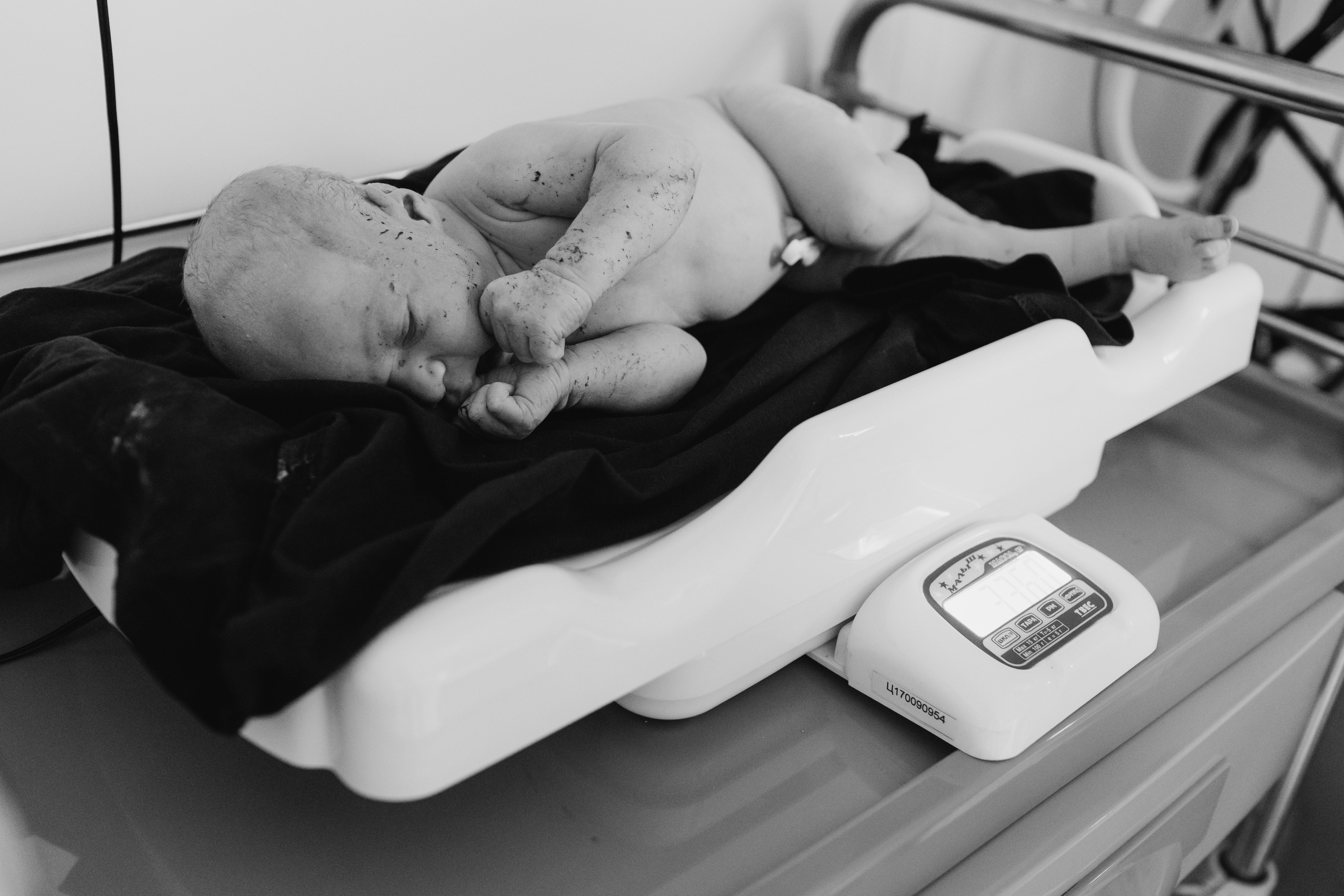 Съемка родов. Рождение Майи. Клинический госпиталь MD GROUP Лахта. Фотограф на роды в Санкт-Петербурге Екатерина Сысоева