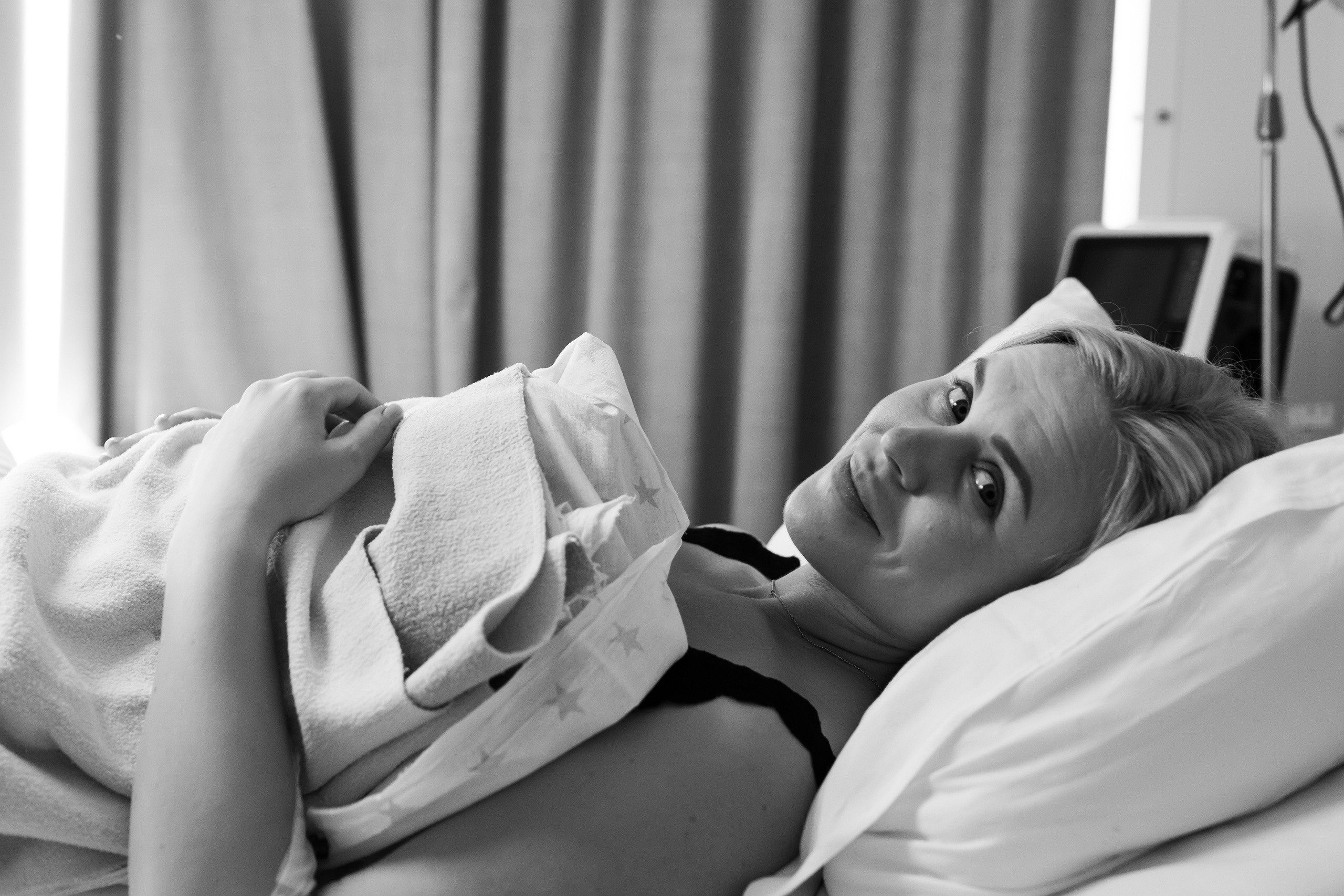 Съемка родов. Рождение Веры. Клинический госпиталь MD GROUP Лахта. Фотограф на роды в Санкт-Петербурге Екатерина Сысоева