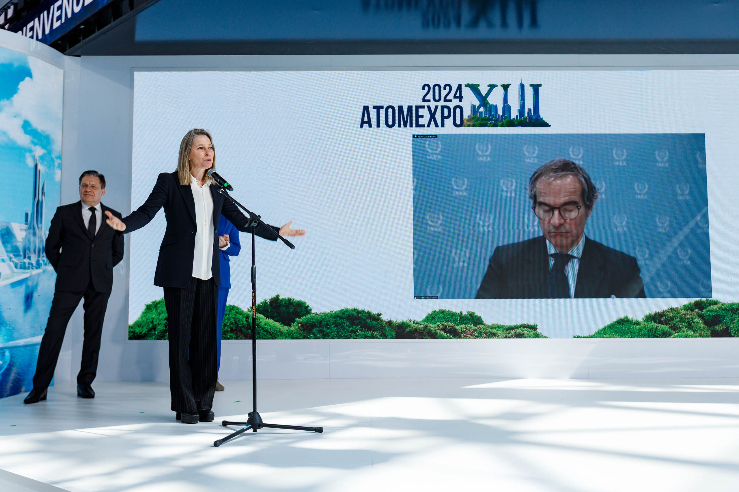 Подписания соглашений на форуме ATOM EXPO XIII 2024 в Сириусе. Репортажный фотограф в Москве, Сочи и Санкт-Петербурге