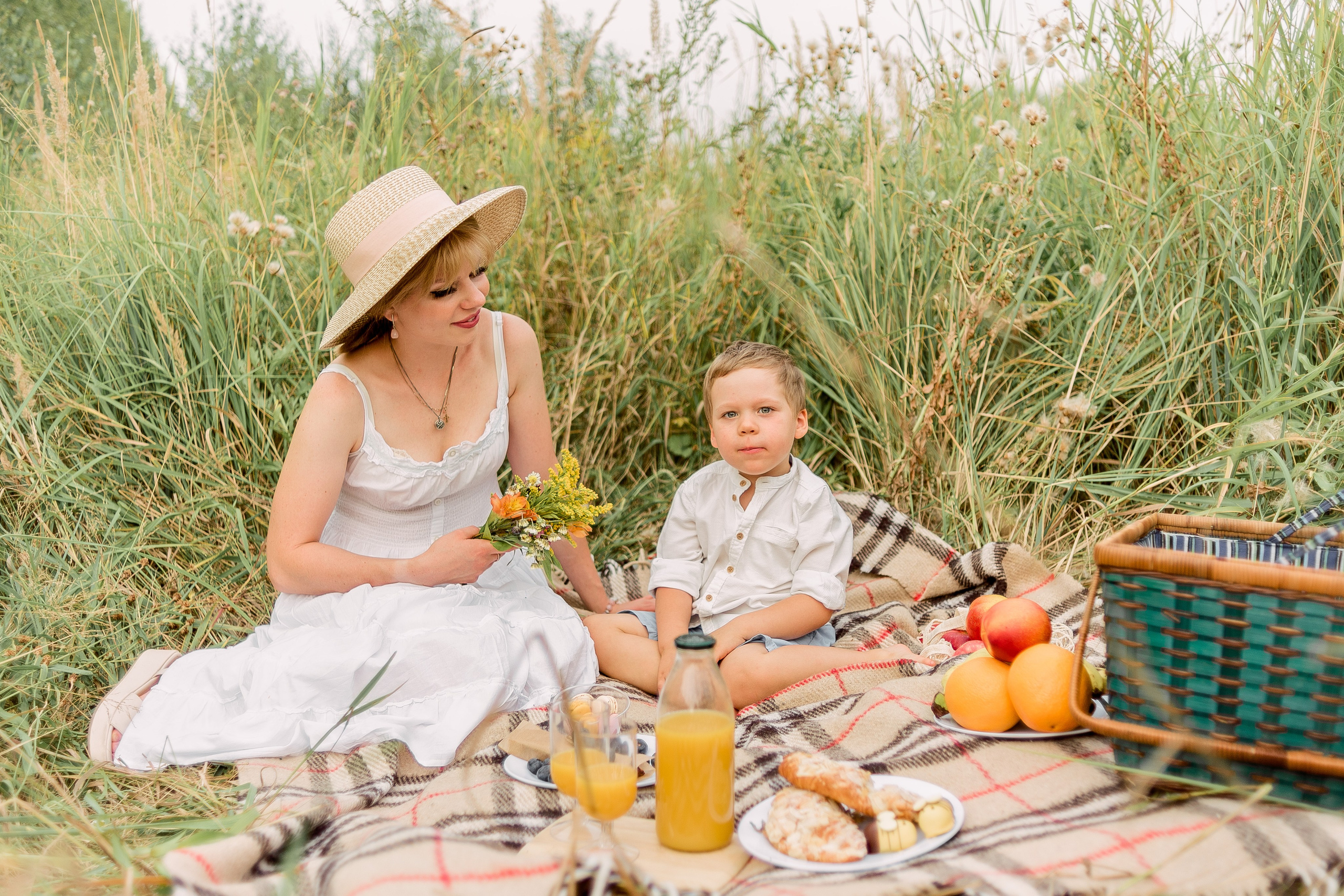 В поле. Фотограф Юлия Попова