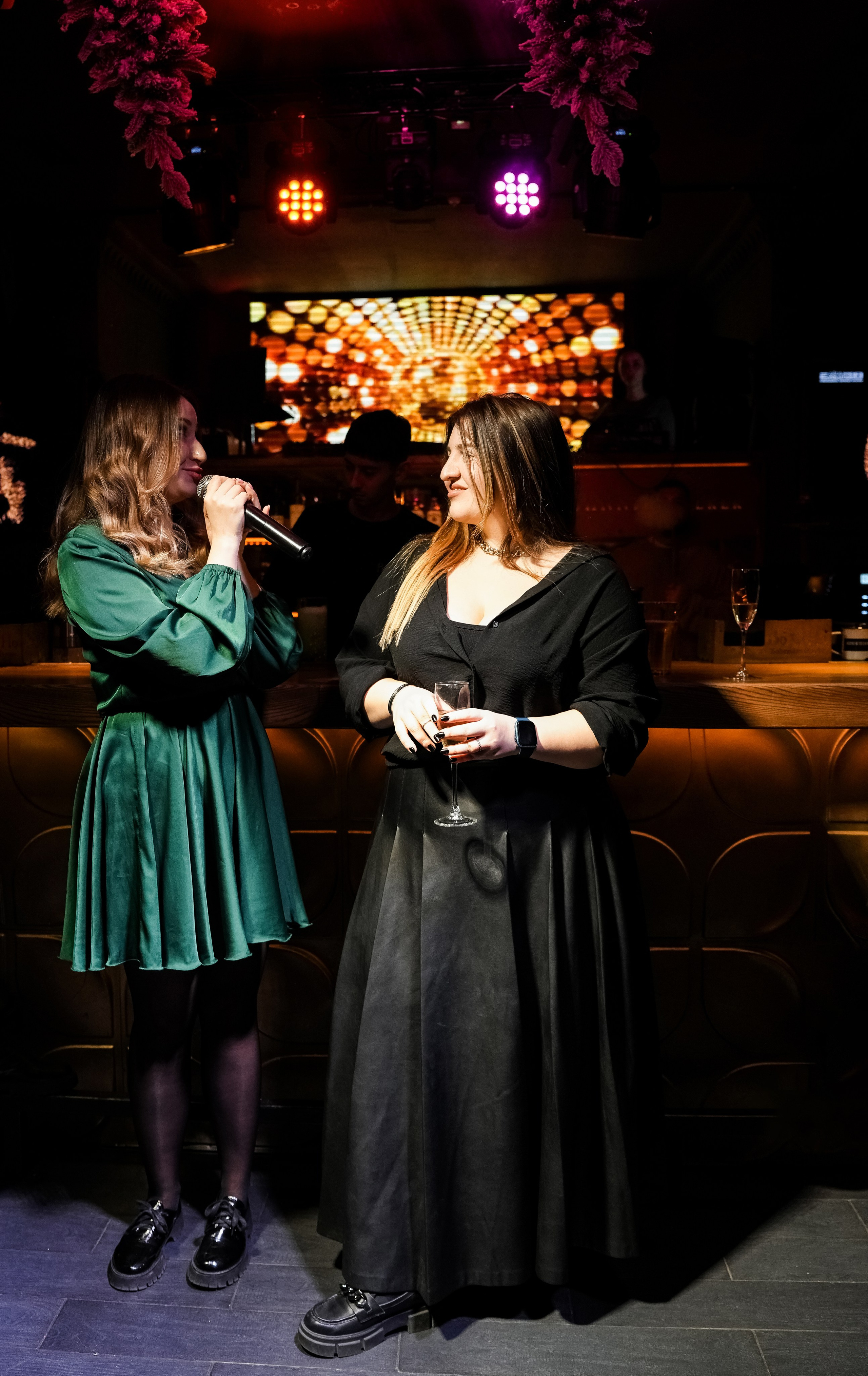 EVENT-туса в караоке. Свадебный фотограф и видеограф в Ростове-на-Дону. Максим и Наталья Лебедевы