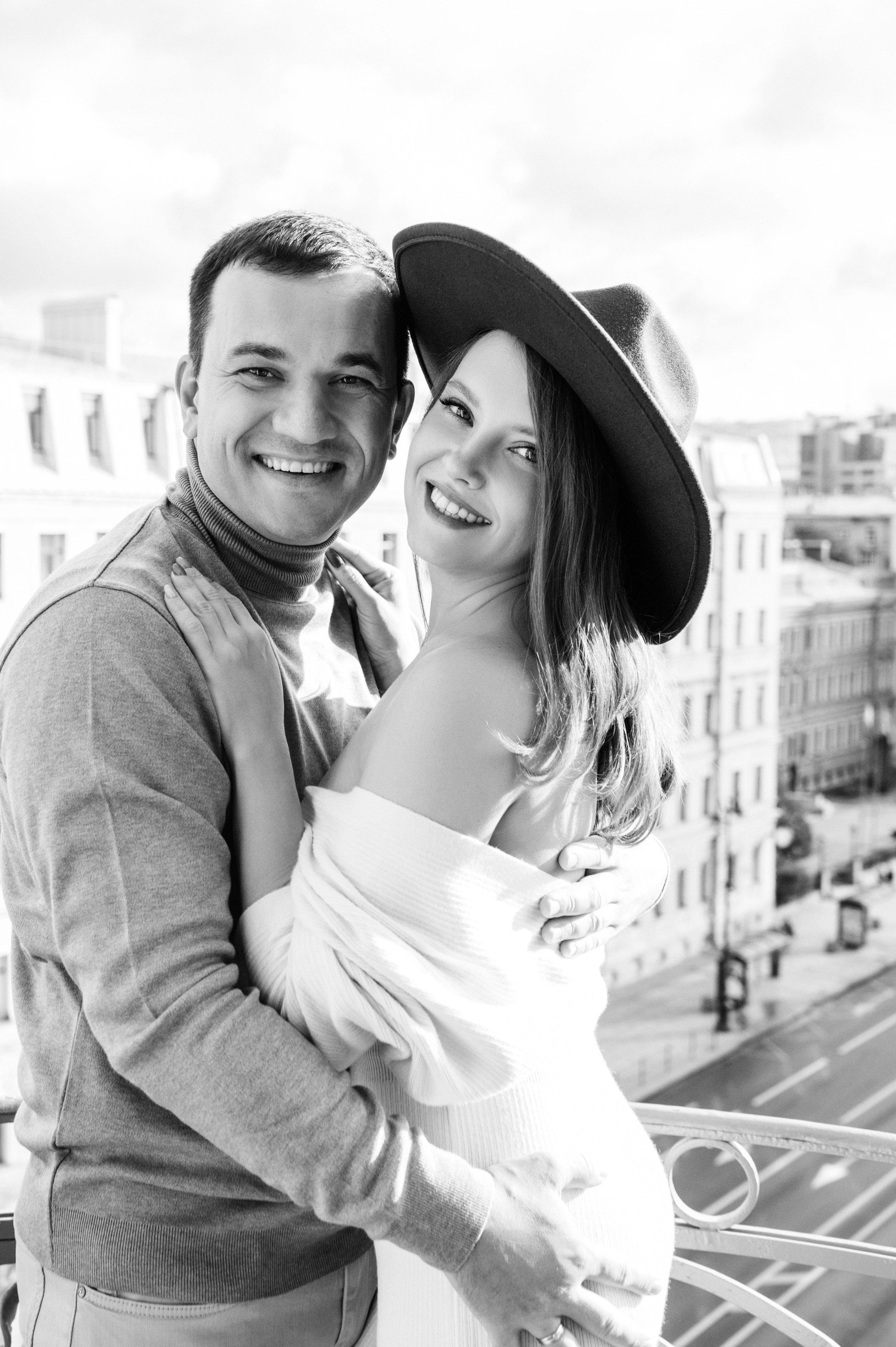 Семейная фотосессия. Профессиональный фотограф беременности в СПБ. Стильные фотосессии беременности в стиле минимализм и классическая фотография