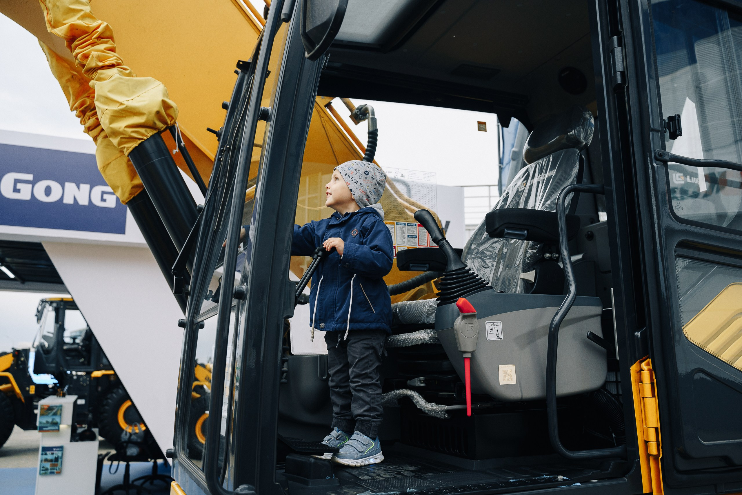 ДальМашинери|Репортаж. ФОТОГРАФ НА МЕРОПРИЯТИЕ ОТ СОЛЬ МЕДИА PRODUCTION