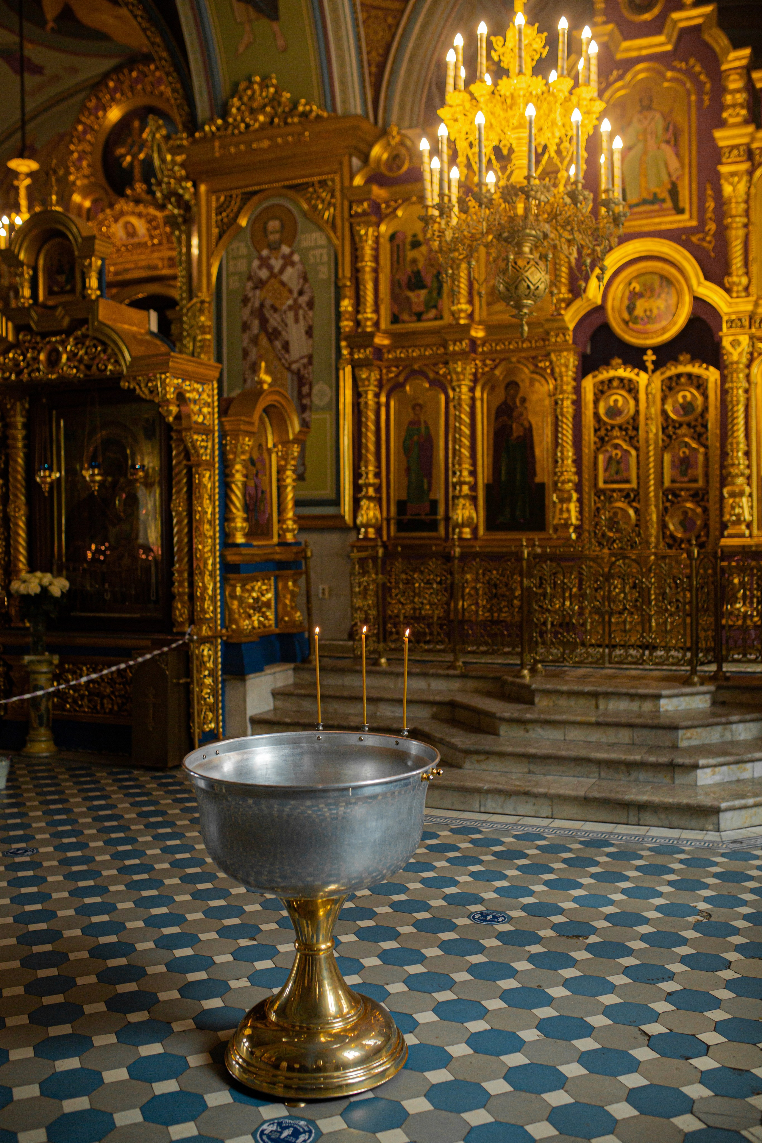 Церковь Успения Пресвятой Богородицы в Троице-Лыкове м. Строгино. Свадебный и семейный фотограф