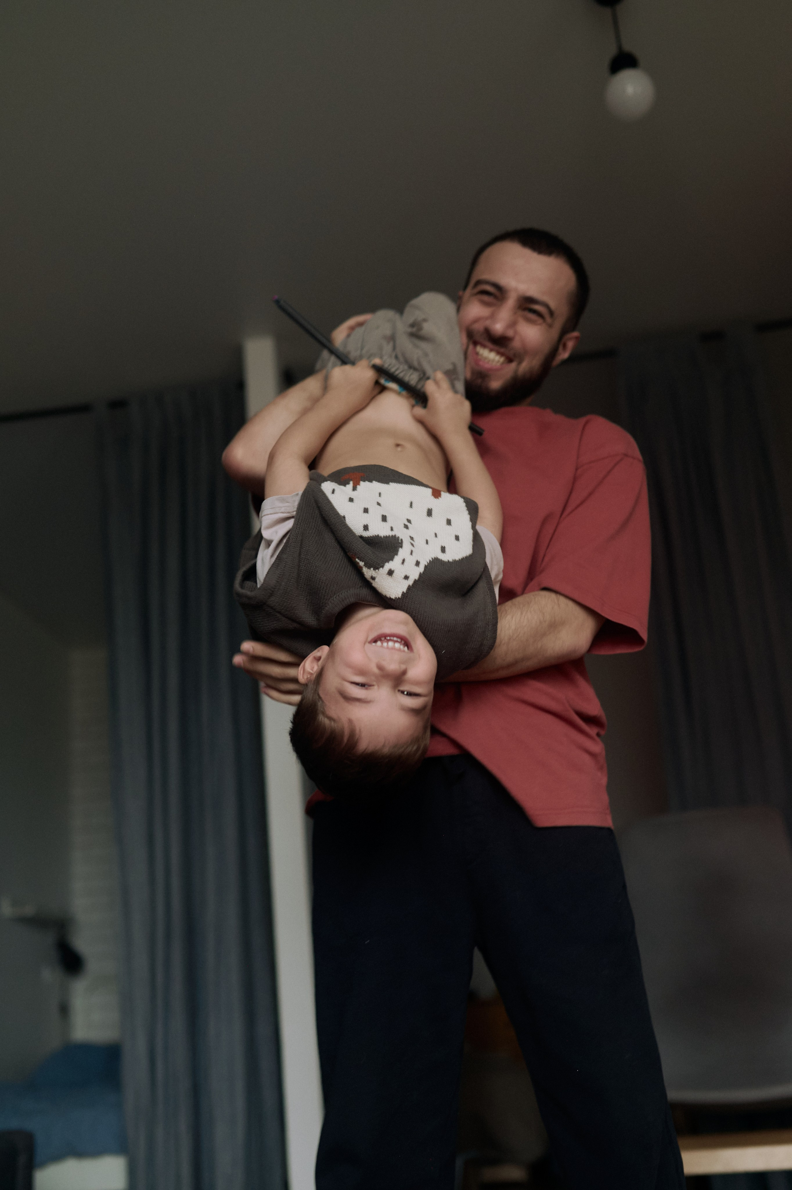 Эмир, Диана, Леон и Амин дома. Семейный и свадебный lifestyle-фотограф в Москве Мария Петрова