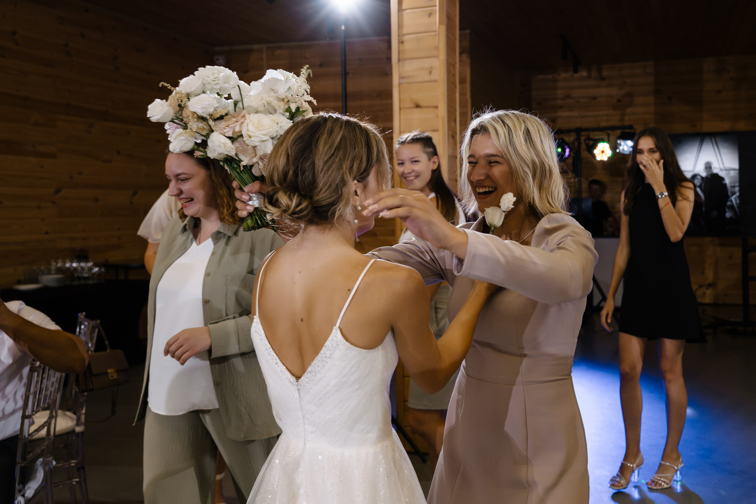 Дмитрий и Дарья. Свадебный фотограф Красноярск Вязьминова Мария