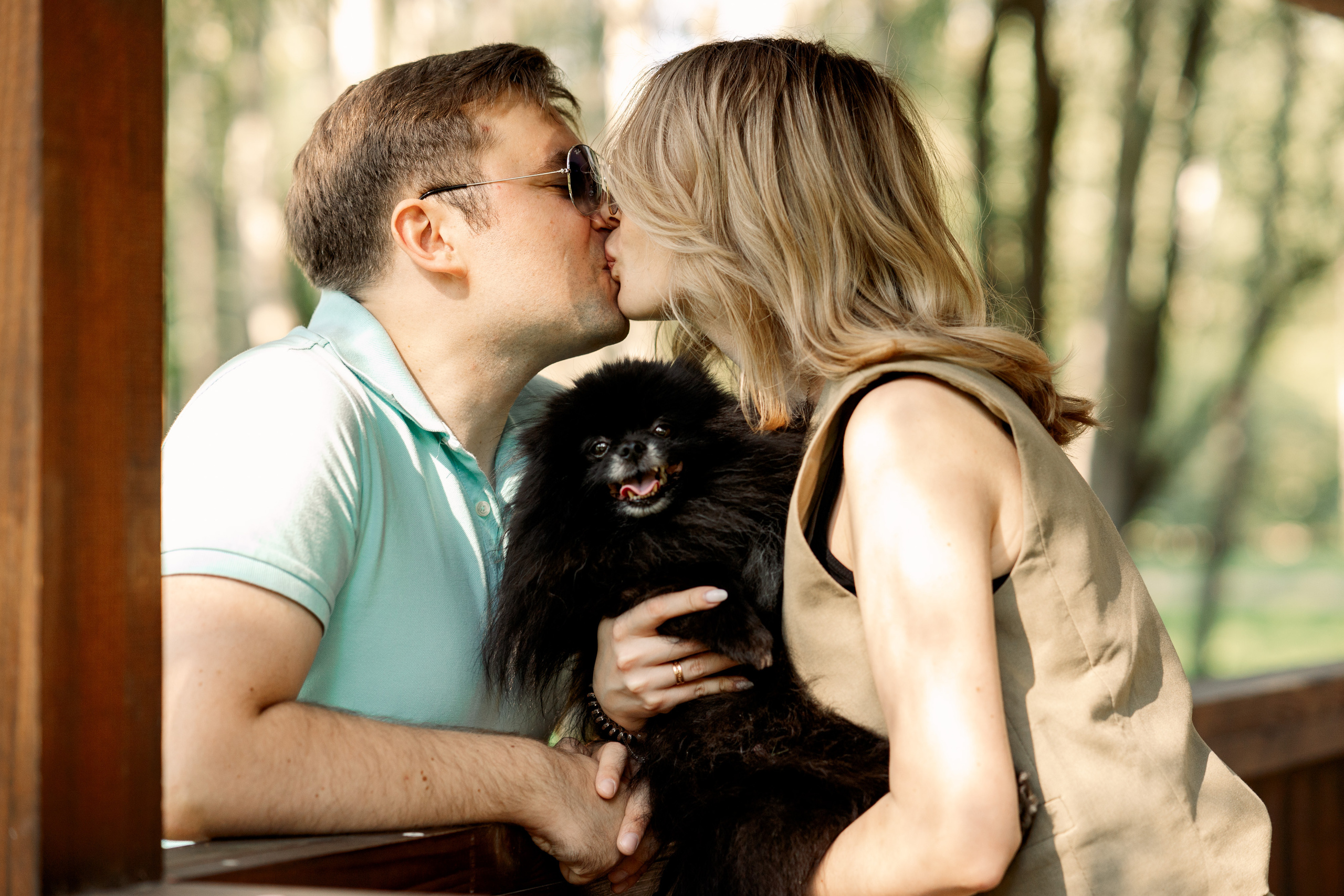 Поцелуй и шпиц