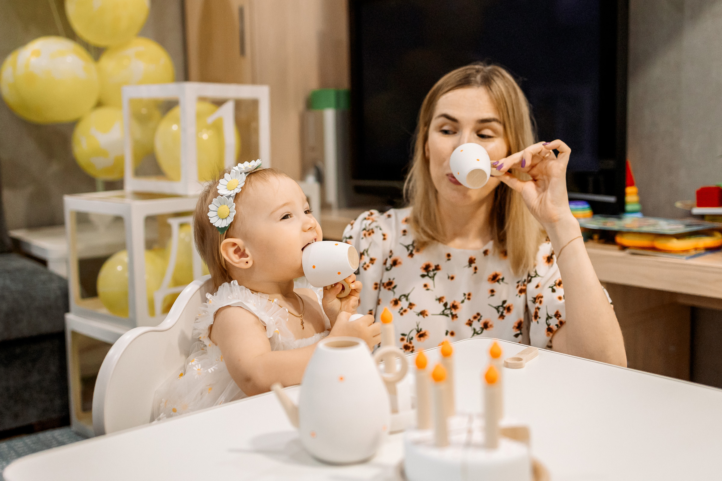 Первый тортик Даши. Семейный Фотограф в Москве Евгения Симоненко