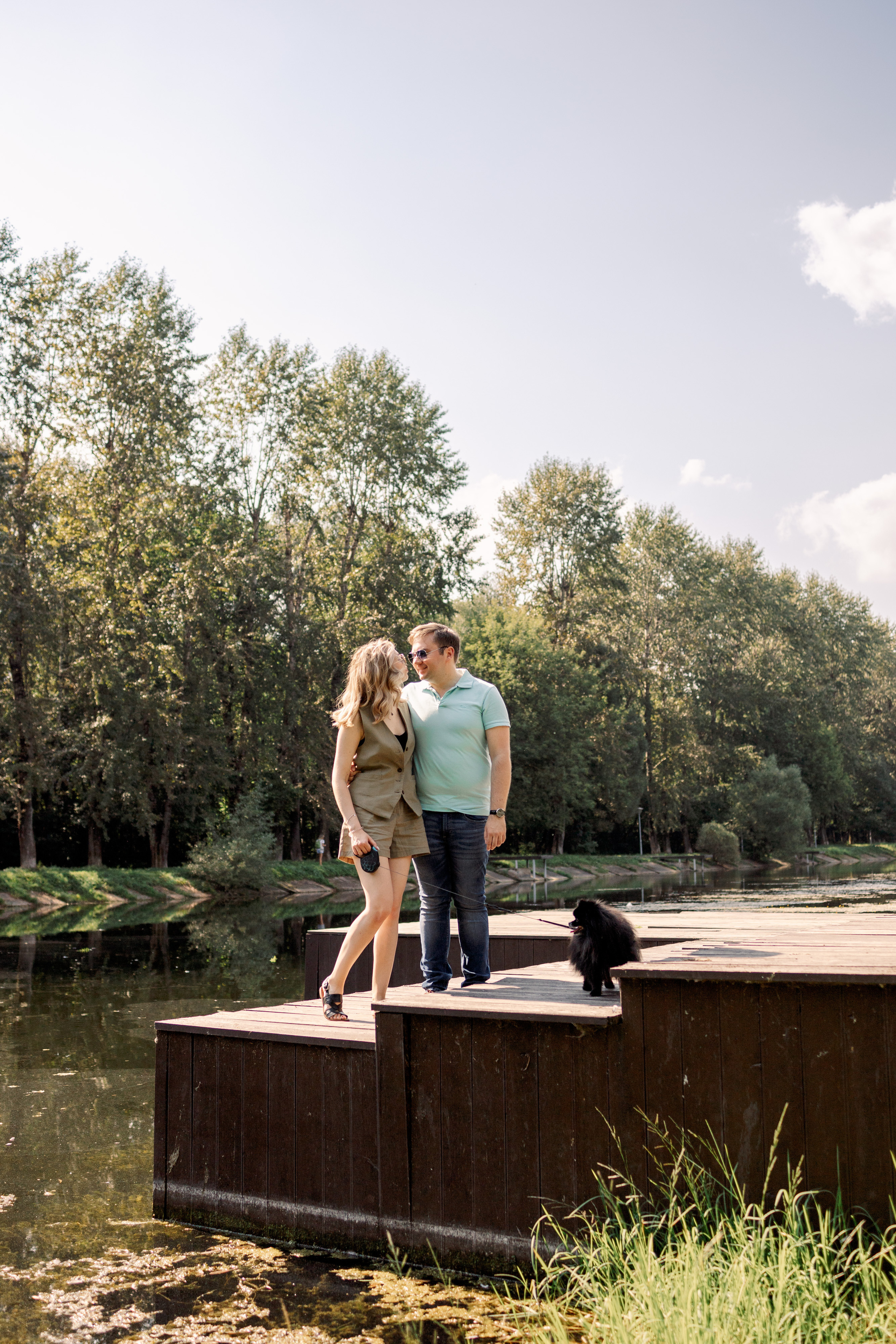 Прогулка в парке молодоженов